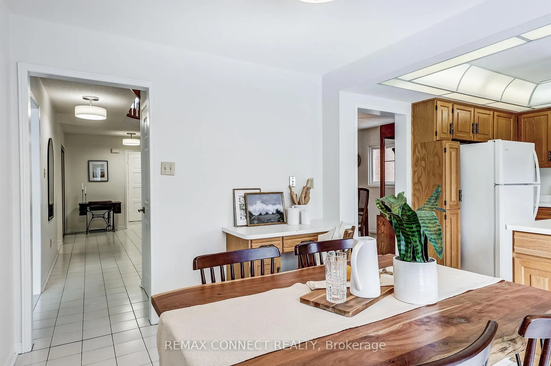 Photo 12 of 133 Walford Road, Markham, Middlefield — HOMEH