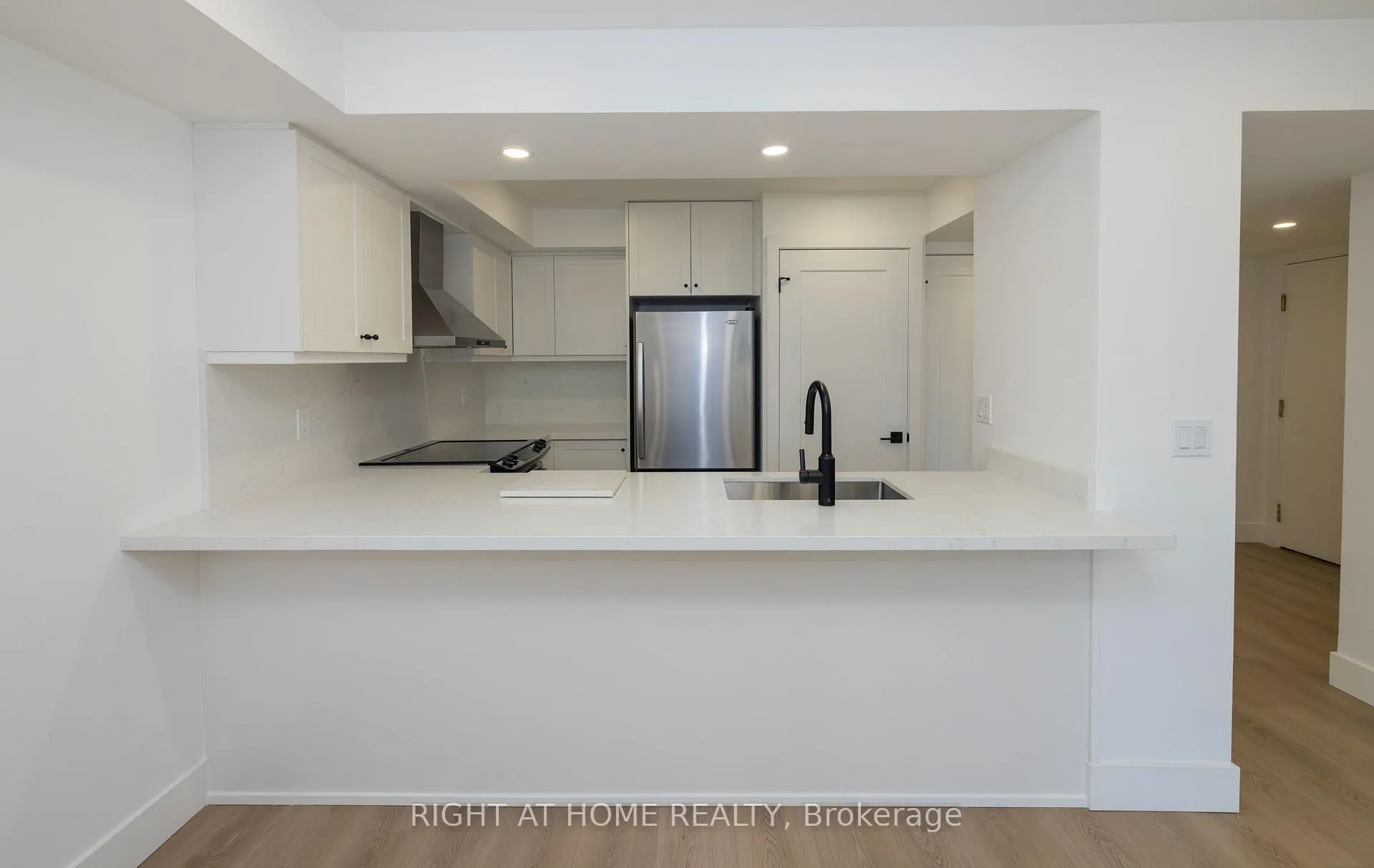 Photo 18 of Unit 1508-1509, 135 Pond Drive, Markham, Commerce Valley — HOMEH