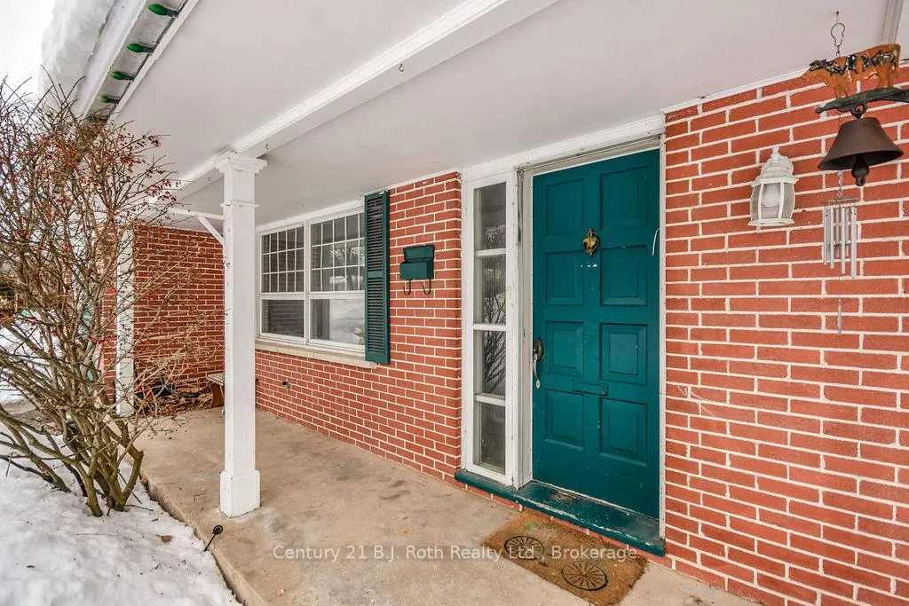 Photo 2 of 240 Macartney Street, Midland — HOMEH