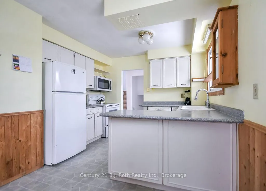 Photo 6 of 240 Macartney Street, Midland — HOMEH
