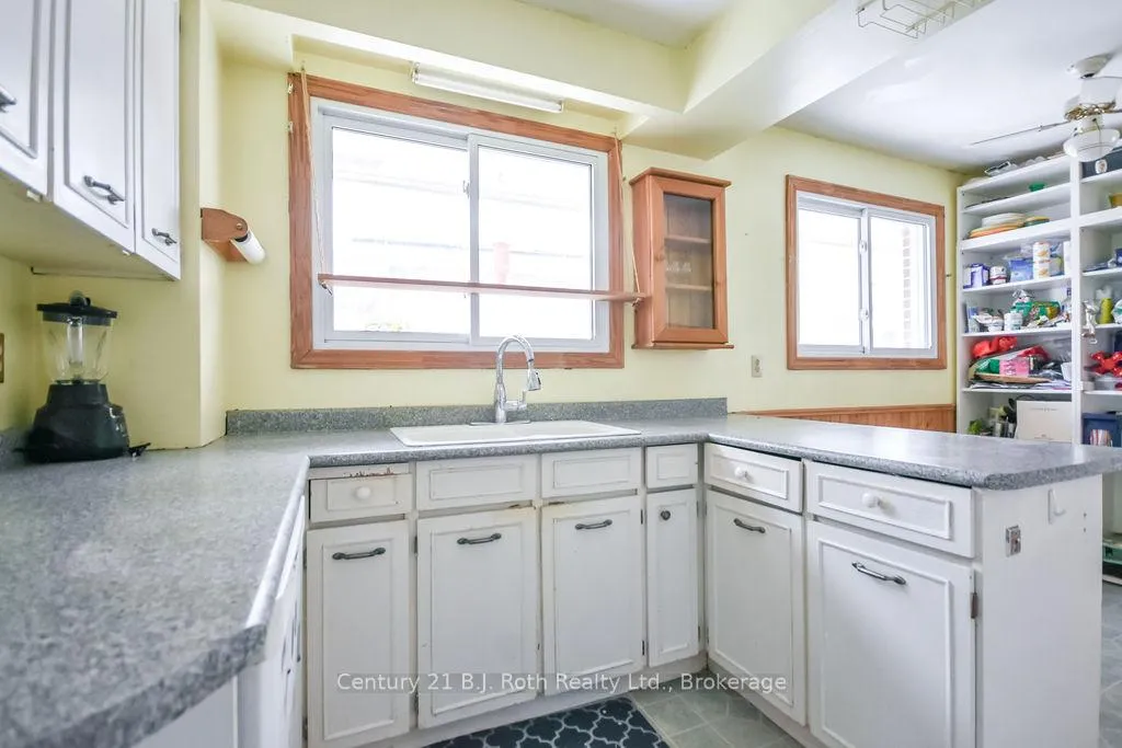 Photo 7 of 240 Macartney Street, Midland — HOMEH