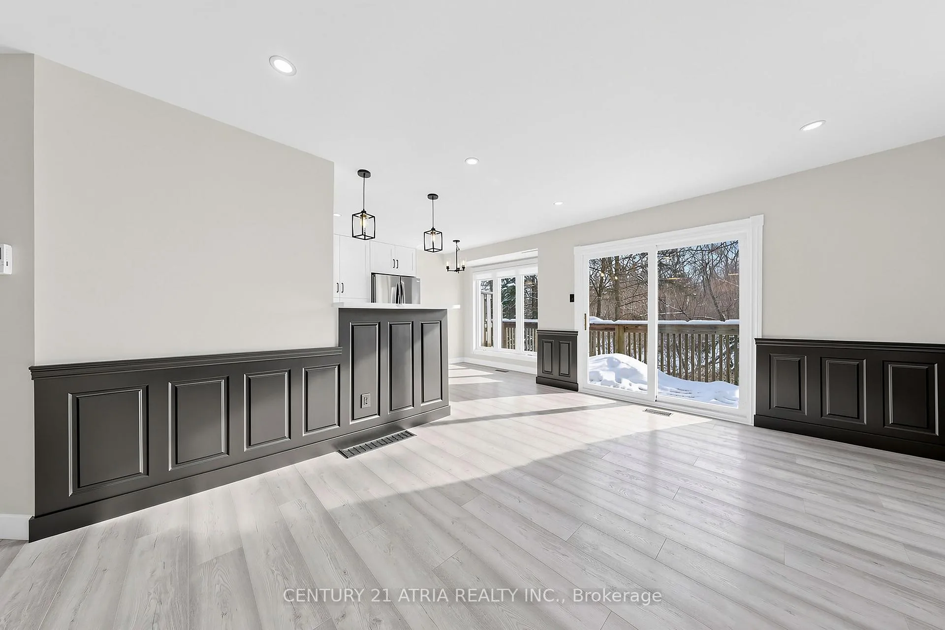 Photo 3 of 35 Anderson Place, Aurora, Aurora Highlands — HOMEH