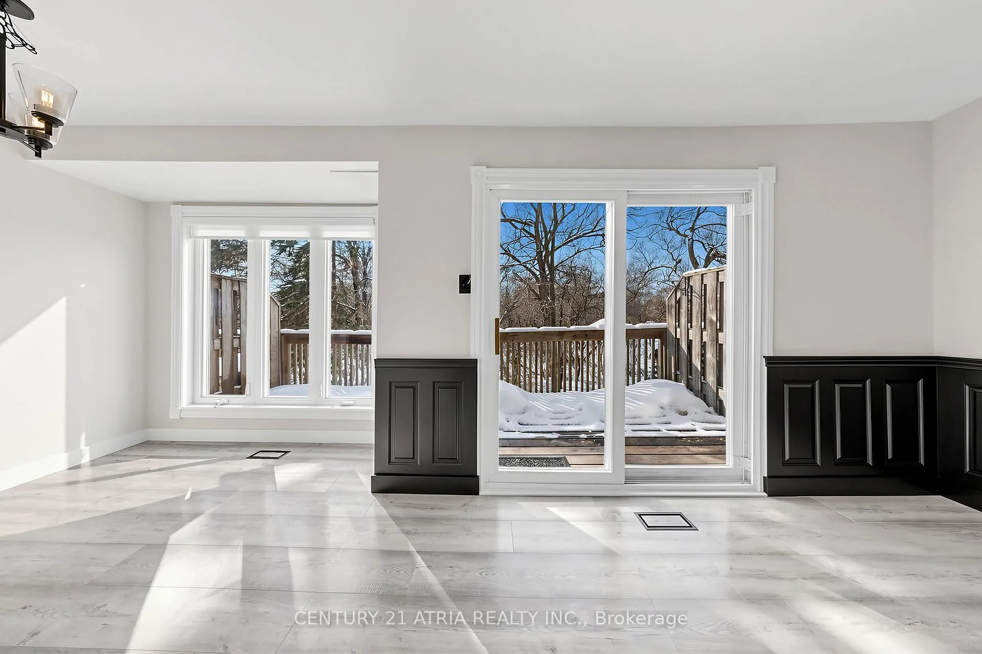 Photo 4 of 35 Anderson Place, Aurora, Aurora Highlands — HOMEH