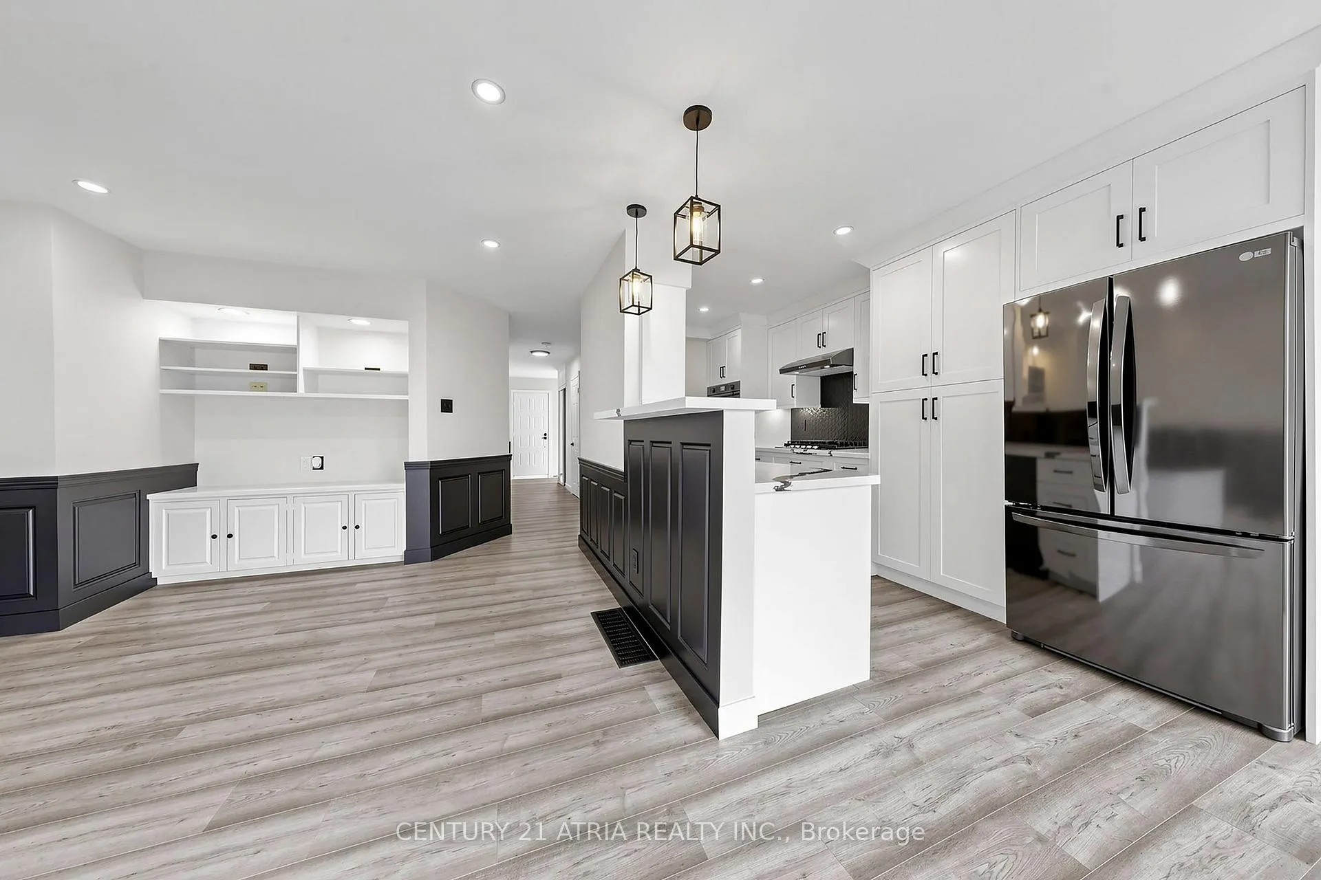 Photo 5 of 35 Anderson Place, Aurora, Aurora Highlands — HOMEH
