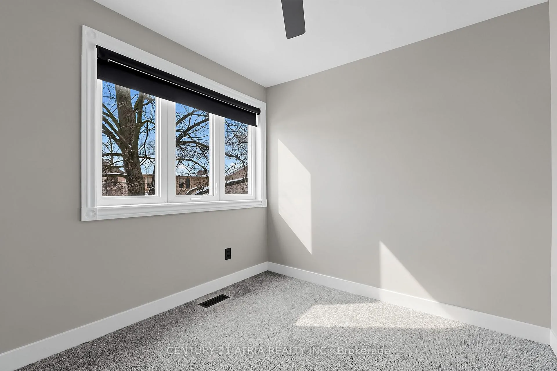 Photo 33 of 35 Anderson Place, Aurora, Aurora Highlands — HOMEH