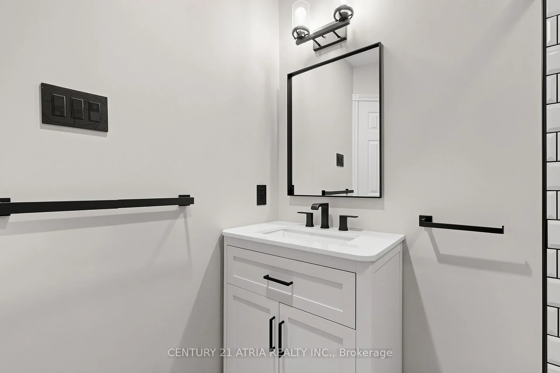 Photo 36 of 35 Anderson Place, Aurora, Aurora Highlands — HOMEH