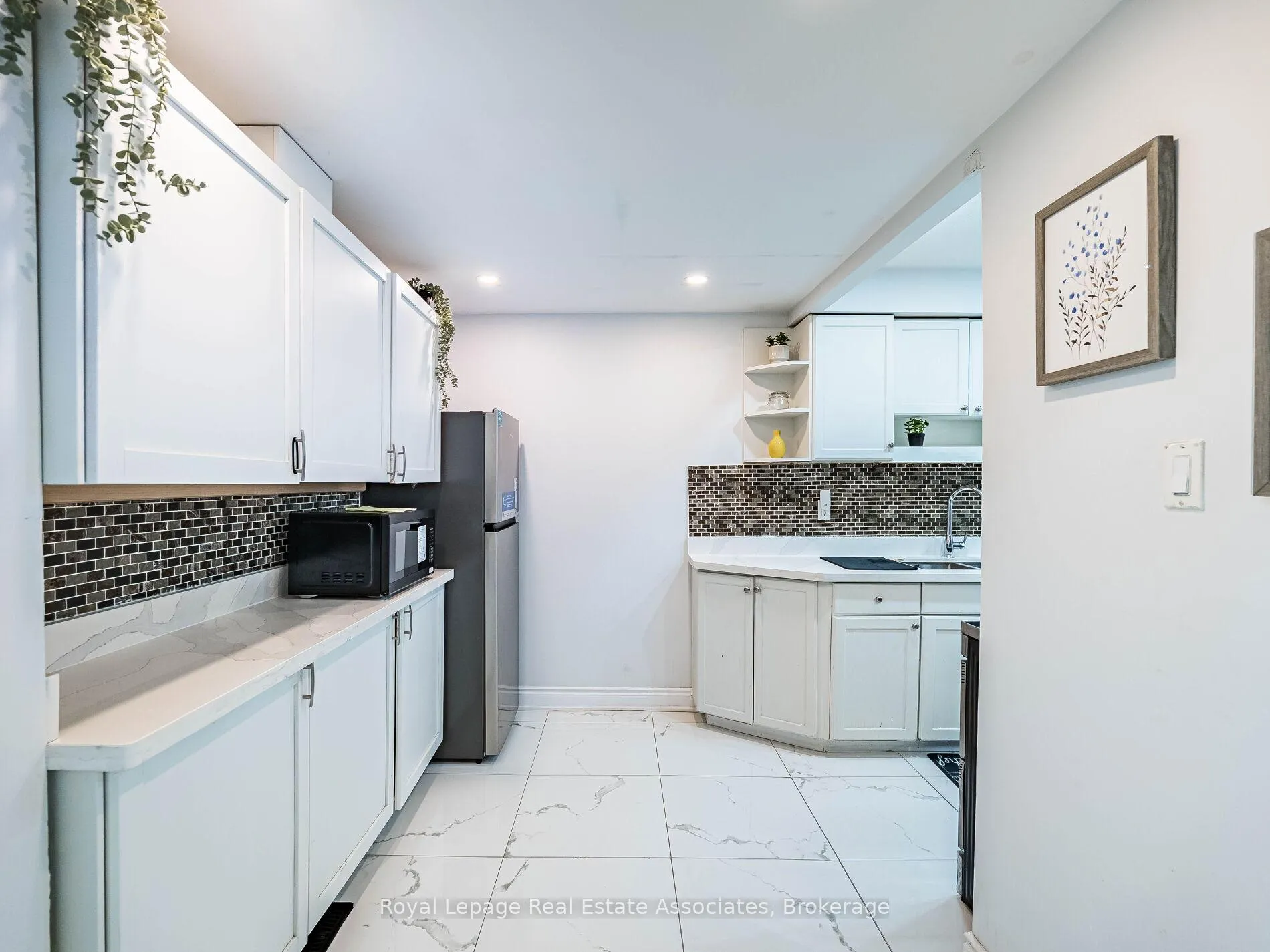 Photo 7 of 19 Gatwick Lane, Brampton, Northgate — HOMEH