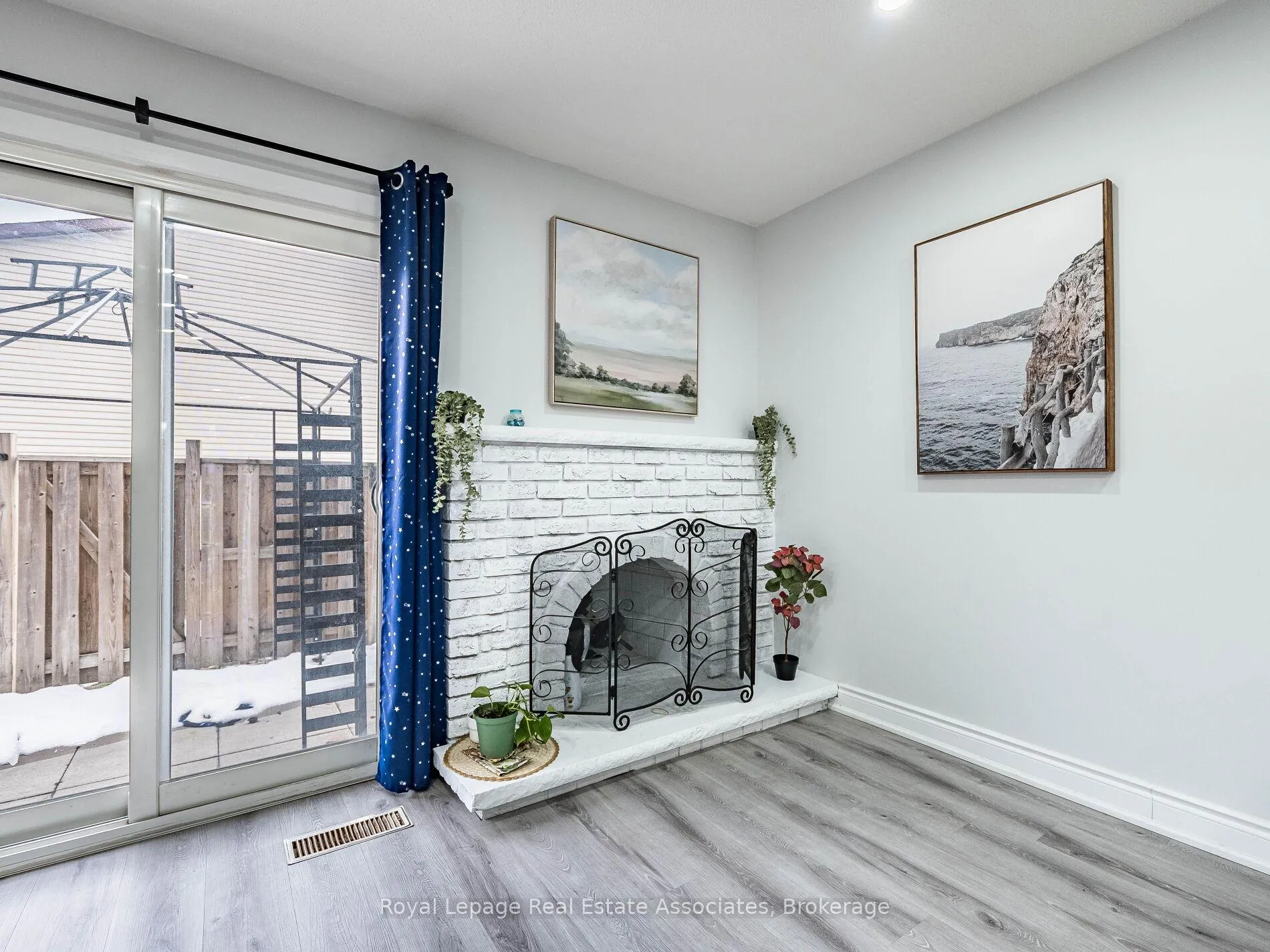 Photo 14 of 19 Gatwick Lane, Brampton, Northgate — HOMEH