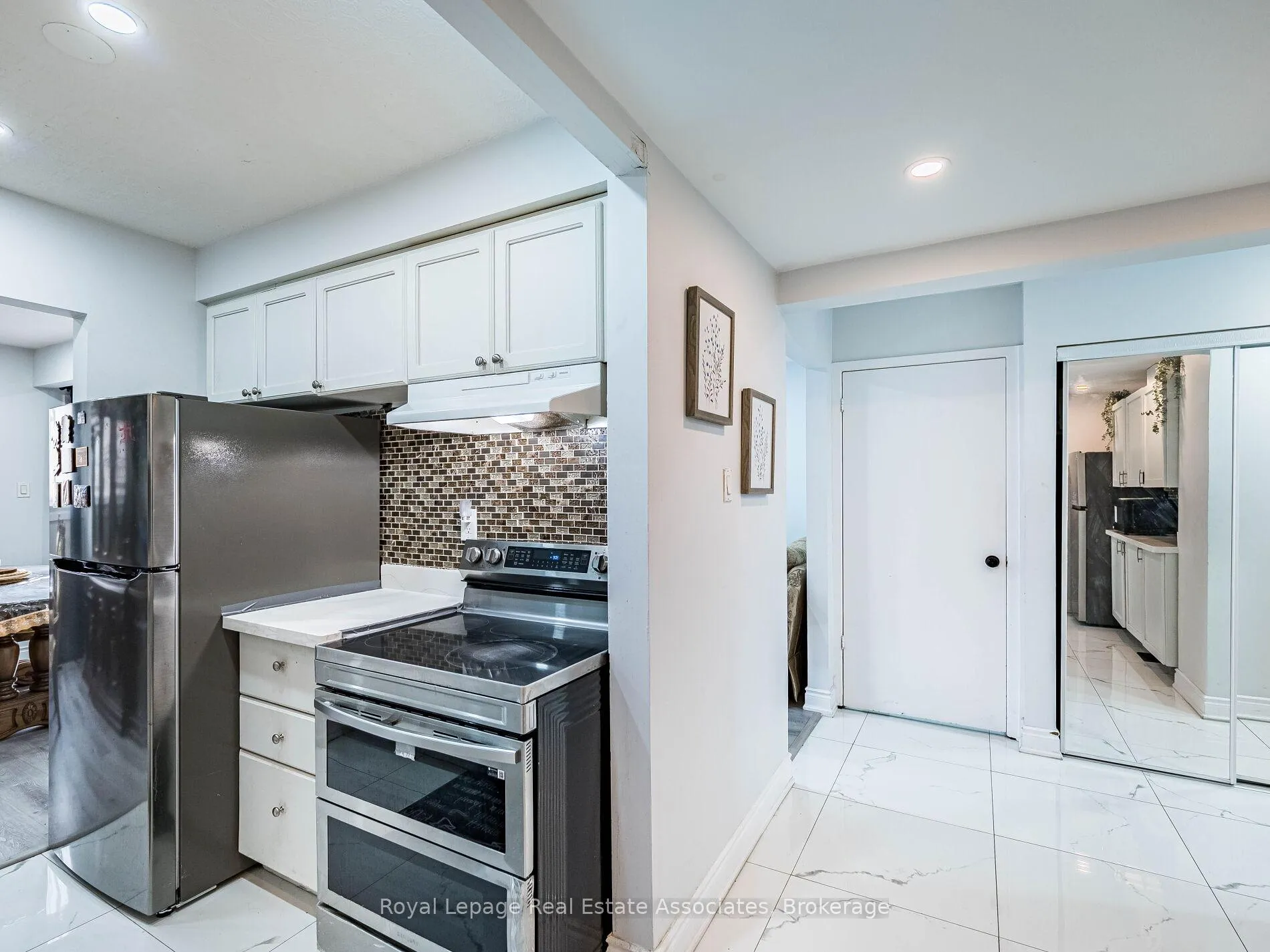 Photo 36 of 19 Gatwick Lane, Brampton, Northgate — HOMEH