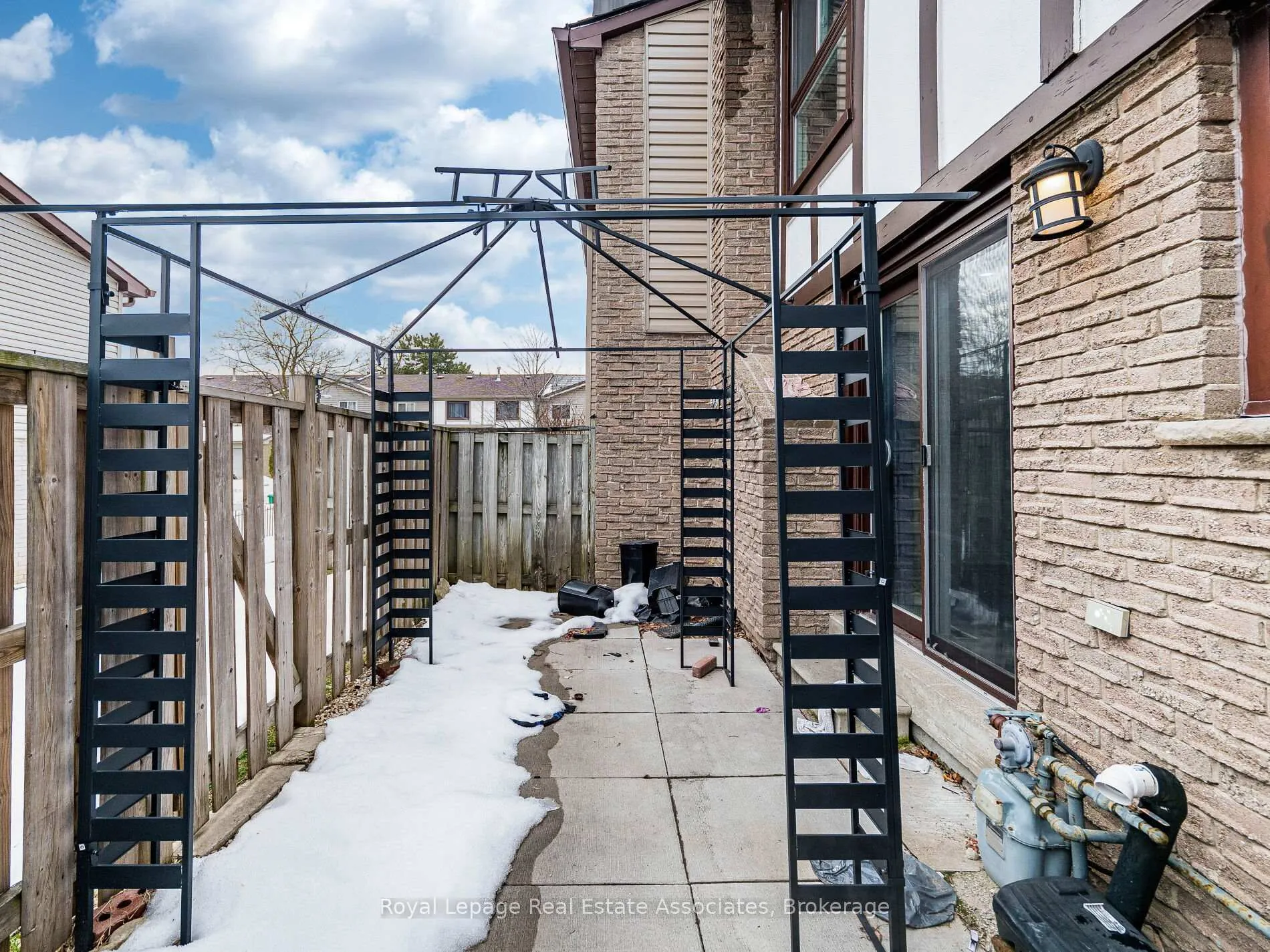 Photo 38 of 19 Gatwick Lane, Brampton, Northgate — HOMEH