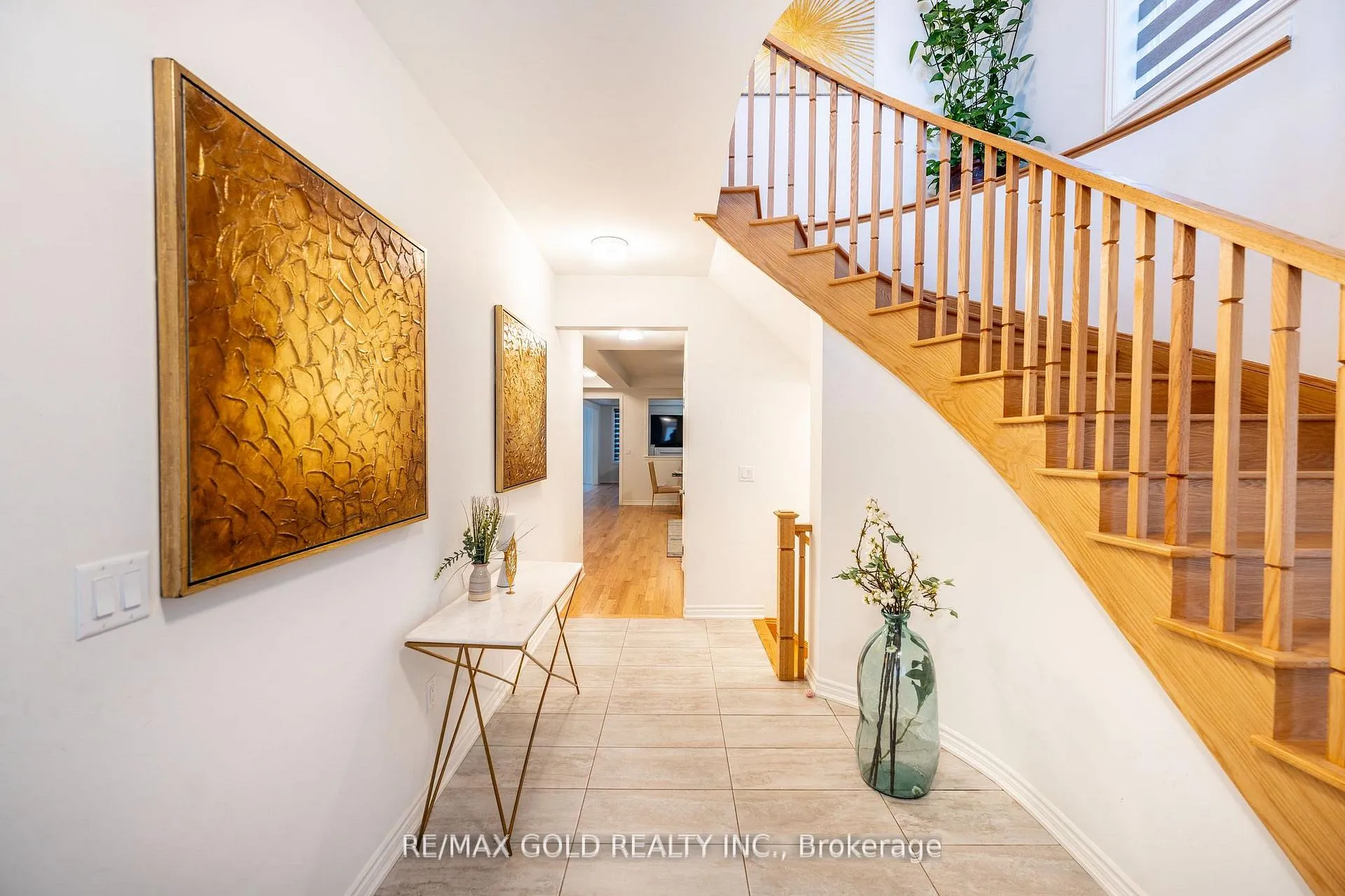 Photo 6 of 35 Academy Drive, Brampton, Bram East — HOMEH