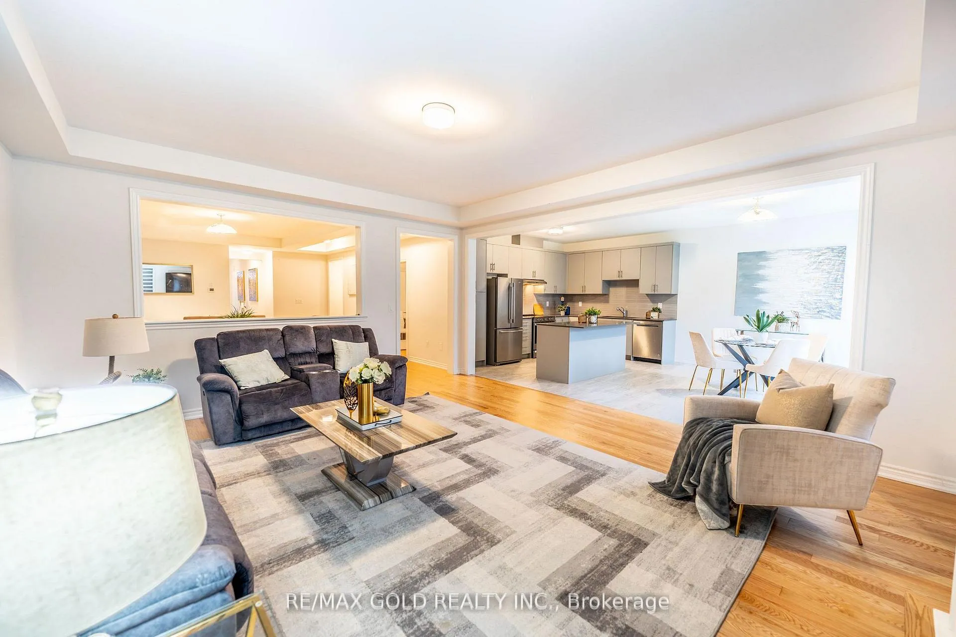 Photo 14 of 35 Academy Drive, Brampton, Bram East — HOMEH