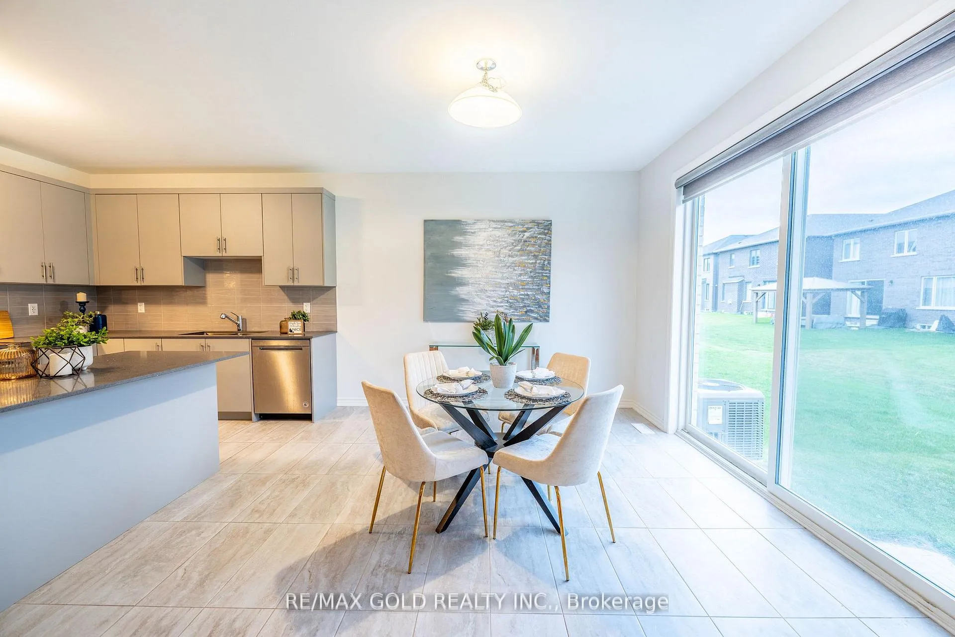 Photo 17 of 35 Academy Drive, Brampton, Bram East — HOMEH
