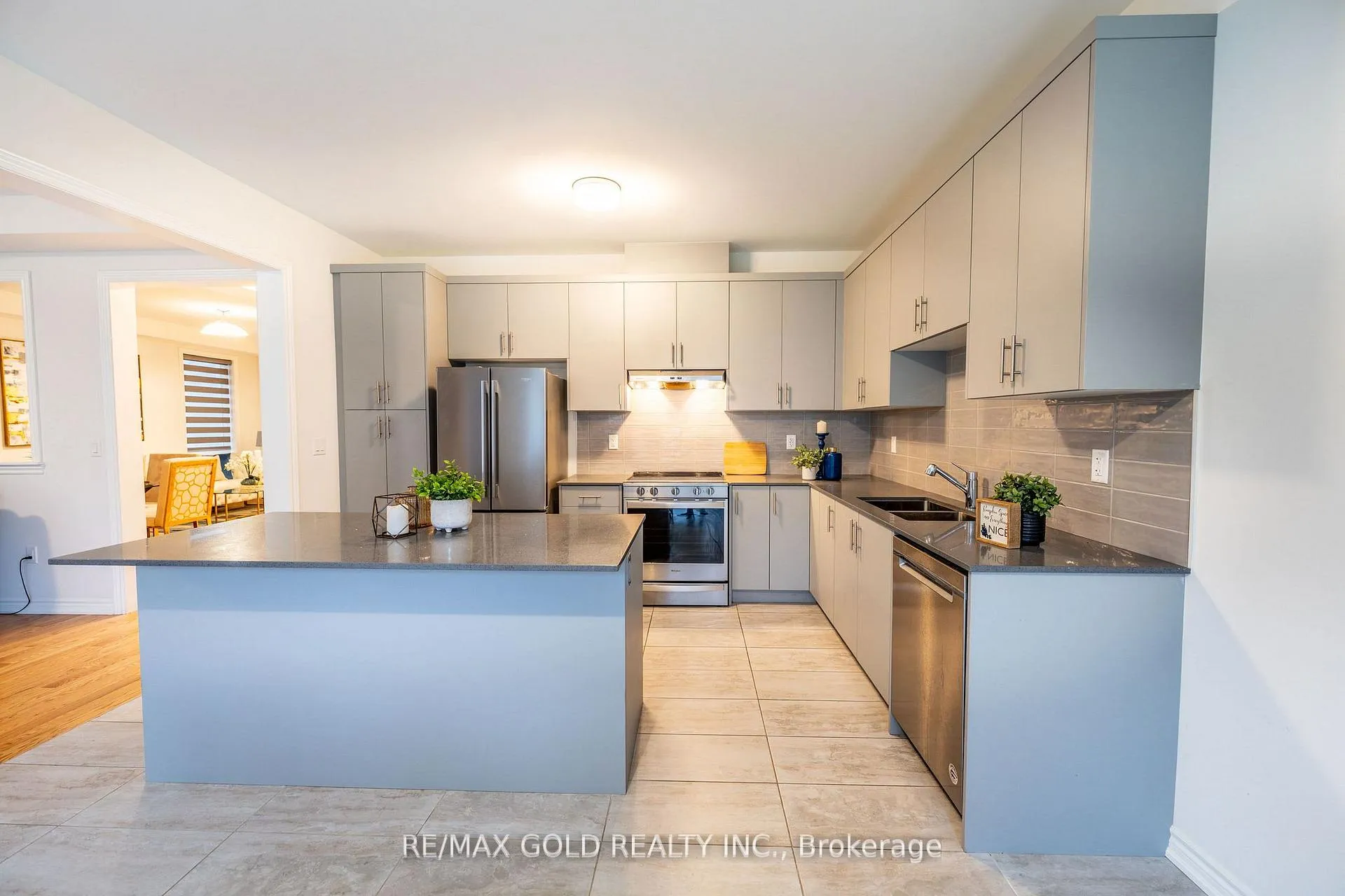 Photo 18 of 35 Academy Drive, Brampton, Bram East — HOMEH