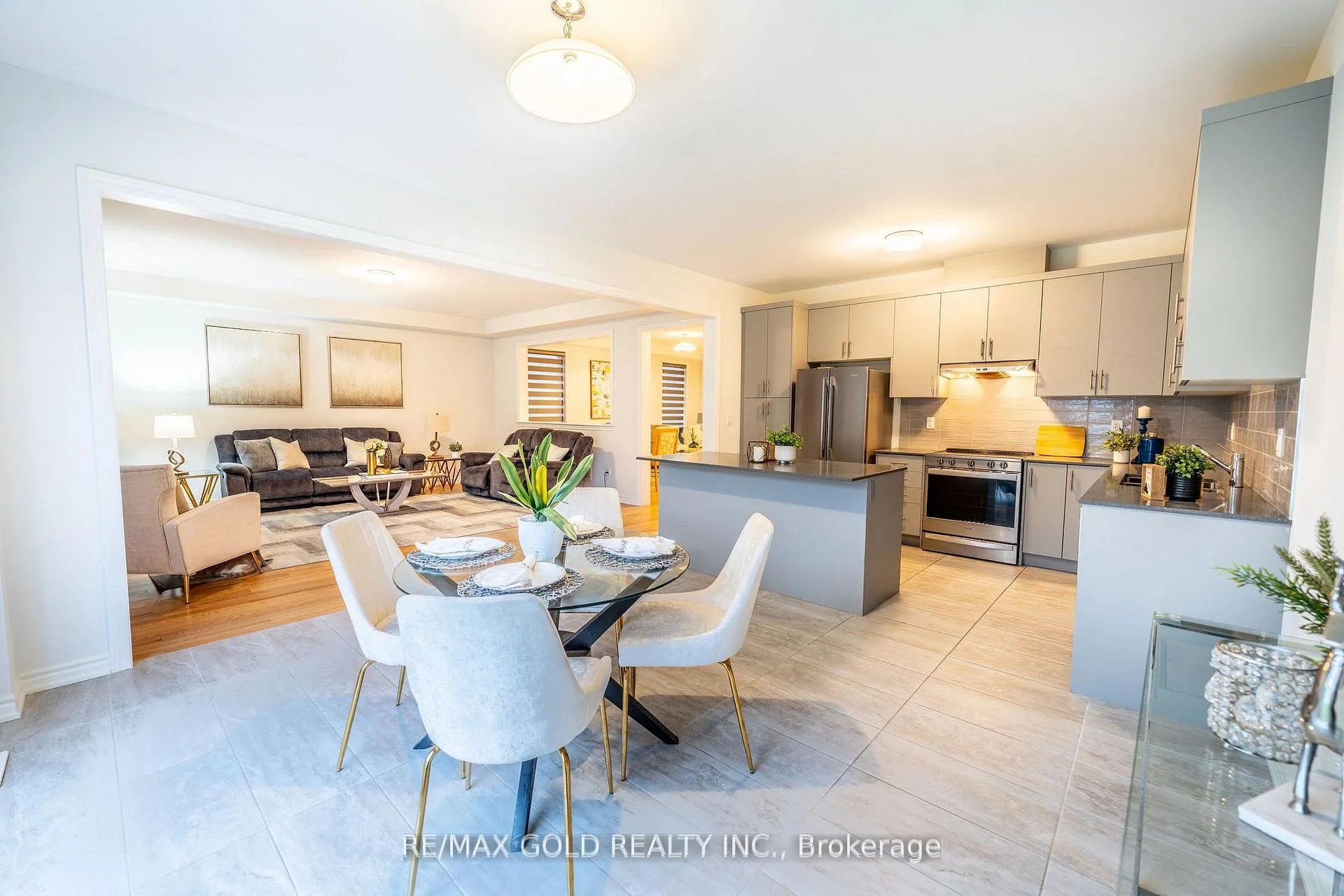 Photo 19 of 35 Academy Drive, Brampton, Bram East — HOMEH