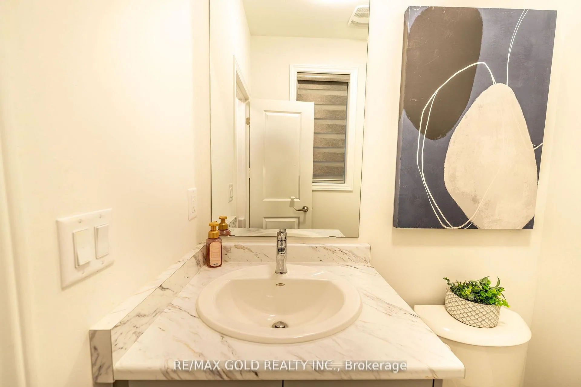 Photo 22 of 35 Academy Drive, Brampton, Bram East — HOMEH