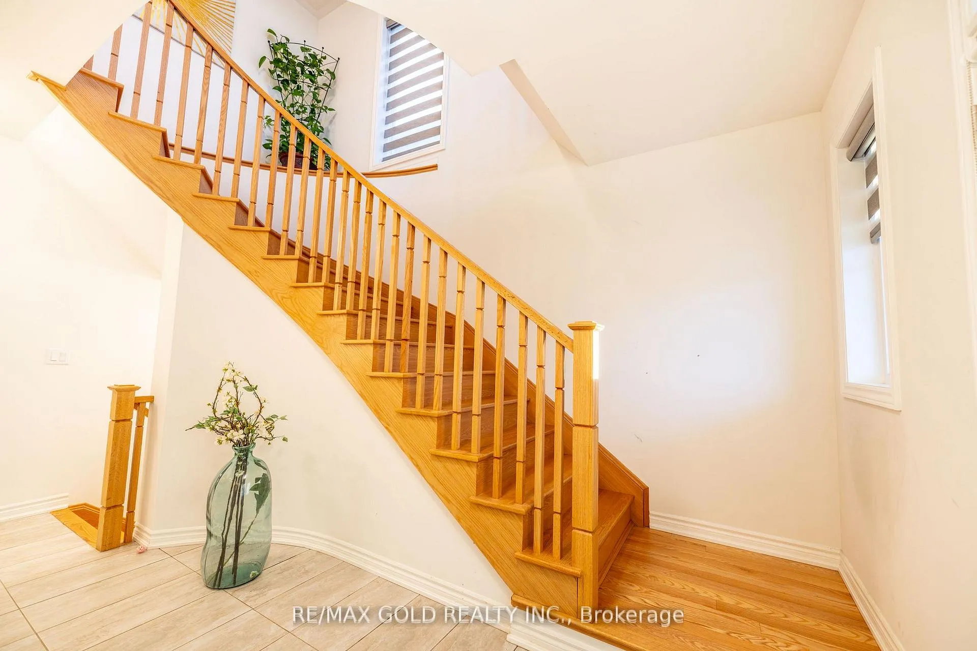 Photo 25 of 35 Academy Drive, Brampton, Bram East — HOMEH