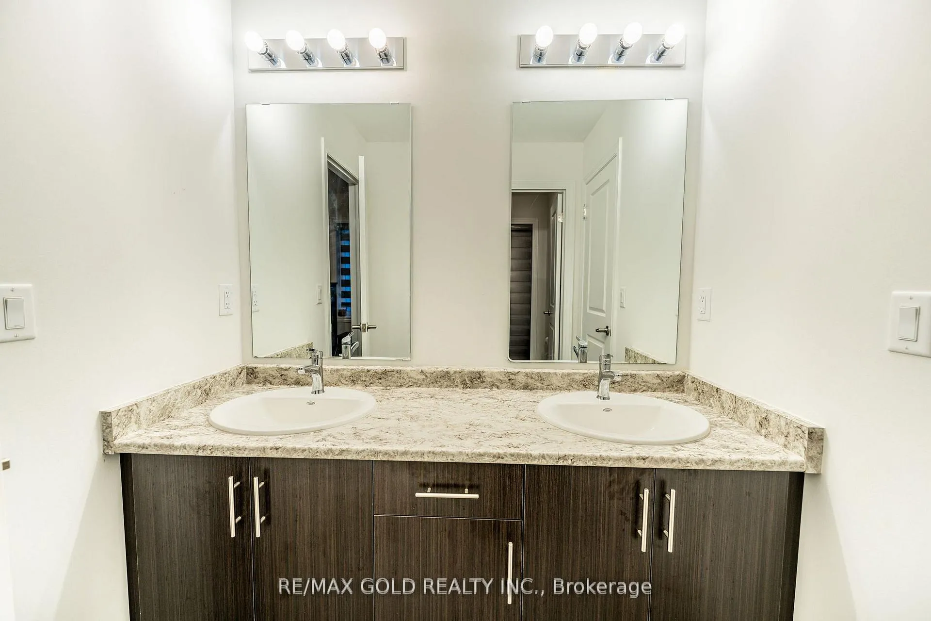 Photo 40 of 35 Academy Drive, Brampton, Bram East — HOMEH