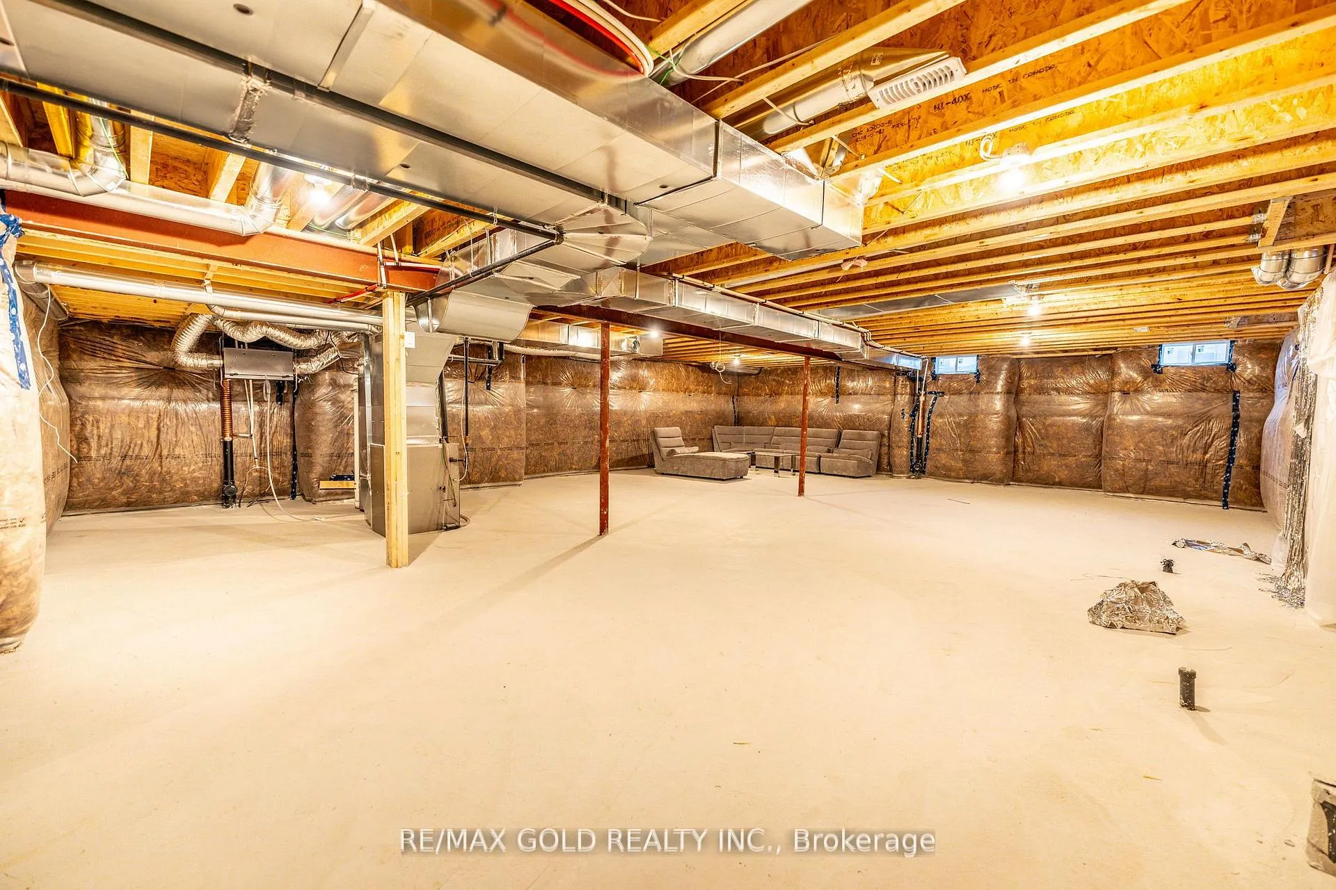 Photo 44 of 35 Academy Drive, Brampton, Bram East — HOMEH