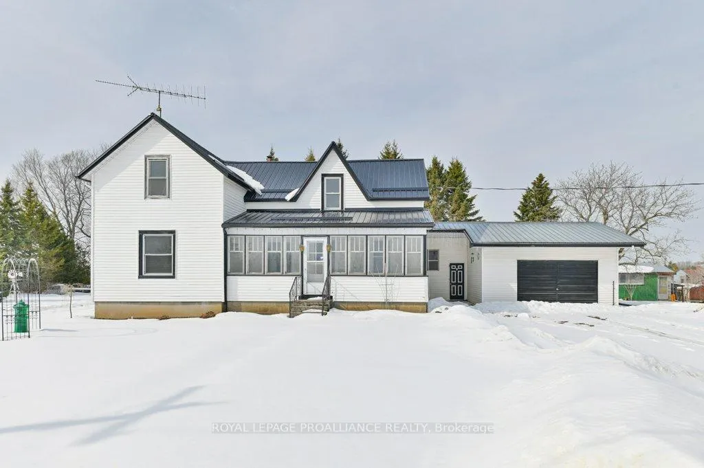 Photo 3 of 1172 Salem Road, Prince Edward County, Ameliasburg Ward — HOMEH