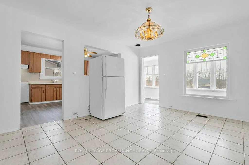 Photo 9 of 1172 Salem Road, Prince Edward County, Ameliasburg Ward — HOMEH