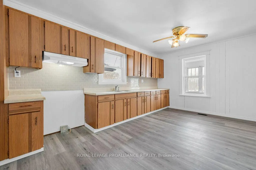 Photo 16 of 1172 Salem Road, Prince Edward County, Ameliasburg Ward — HOMEH