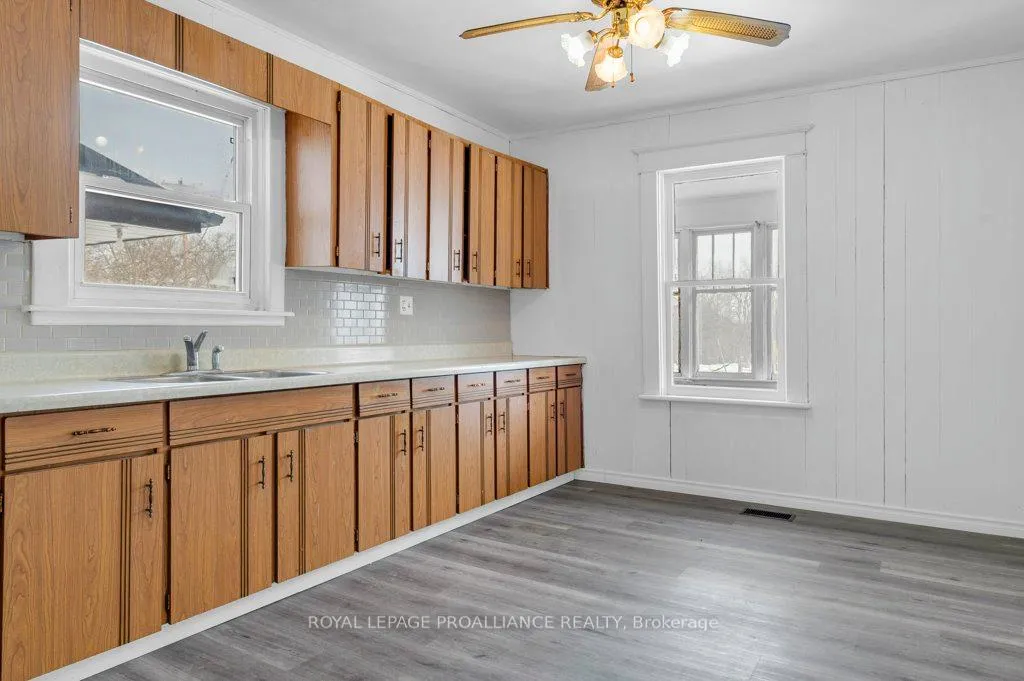 Photo 17 of 1172 Salem Road, Prince Edward County, Ameliasburg Ward — HOMEH