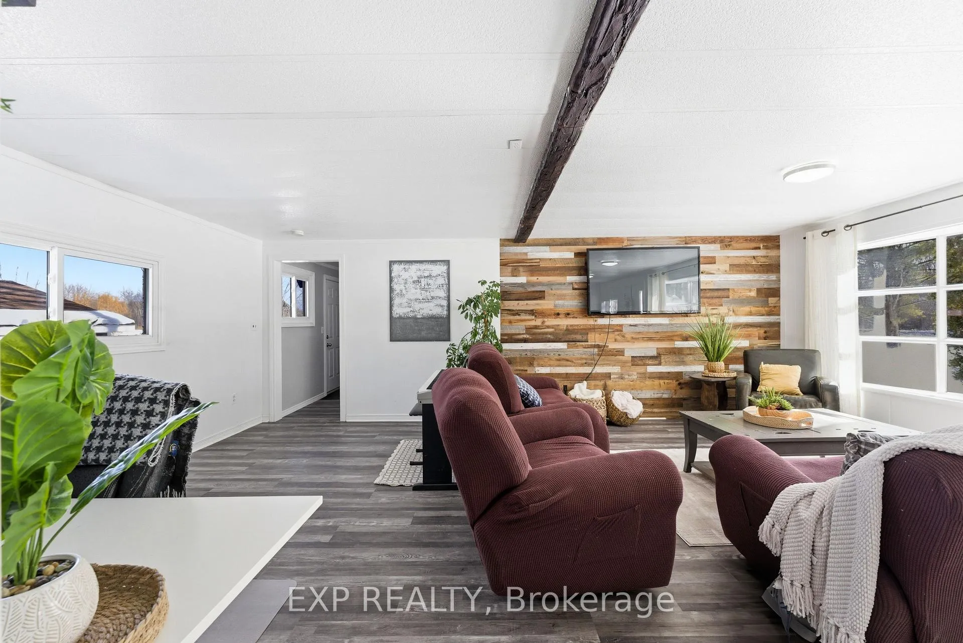 Photo 9 of 24 Taft Road, Prince Edward County, Ameliasburg Ward — HOMEH