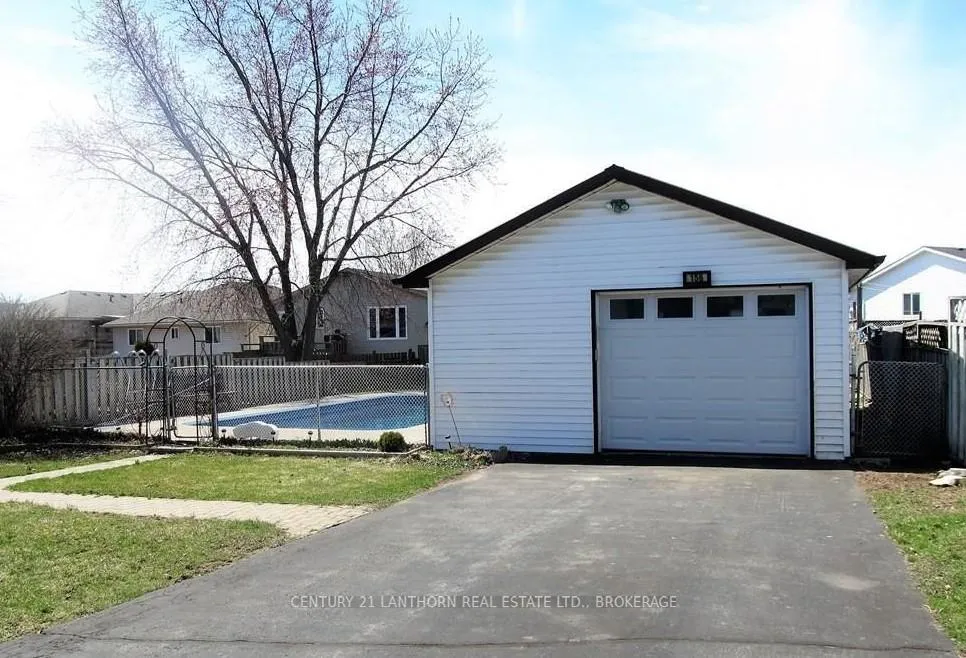 Photo 4 of 156 West Street, Belleville, Belleville Ward — HOMEH