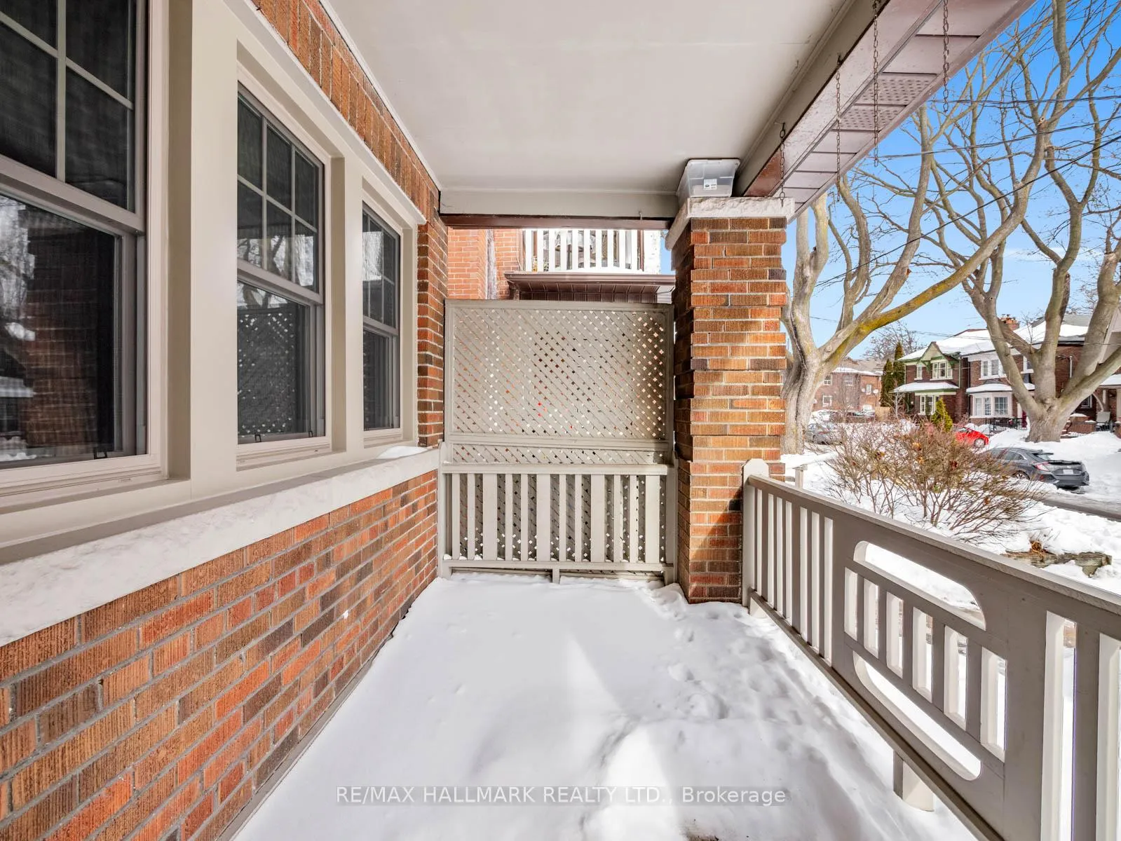 Photo 4 of 42 Glen Manor Drive, Toronto, The Beaches — HOMEH