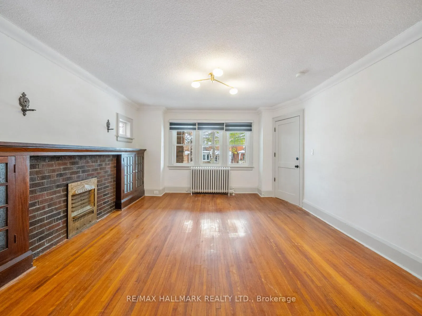 Photo 8 of 42 Glen Manor Drive, Toronto, The Beaches — HOMEH