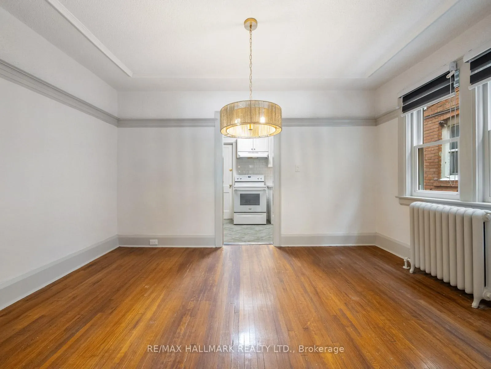 Photo 11 of 42 Glen Manor Drive, Toronto, The Beaches — HOMEH