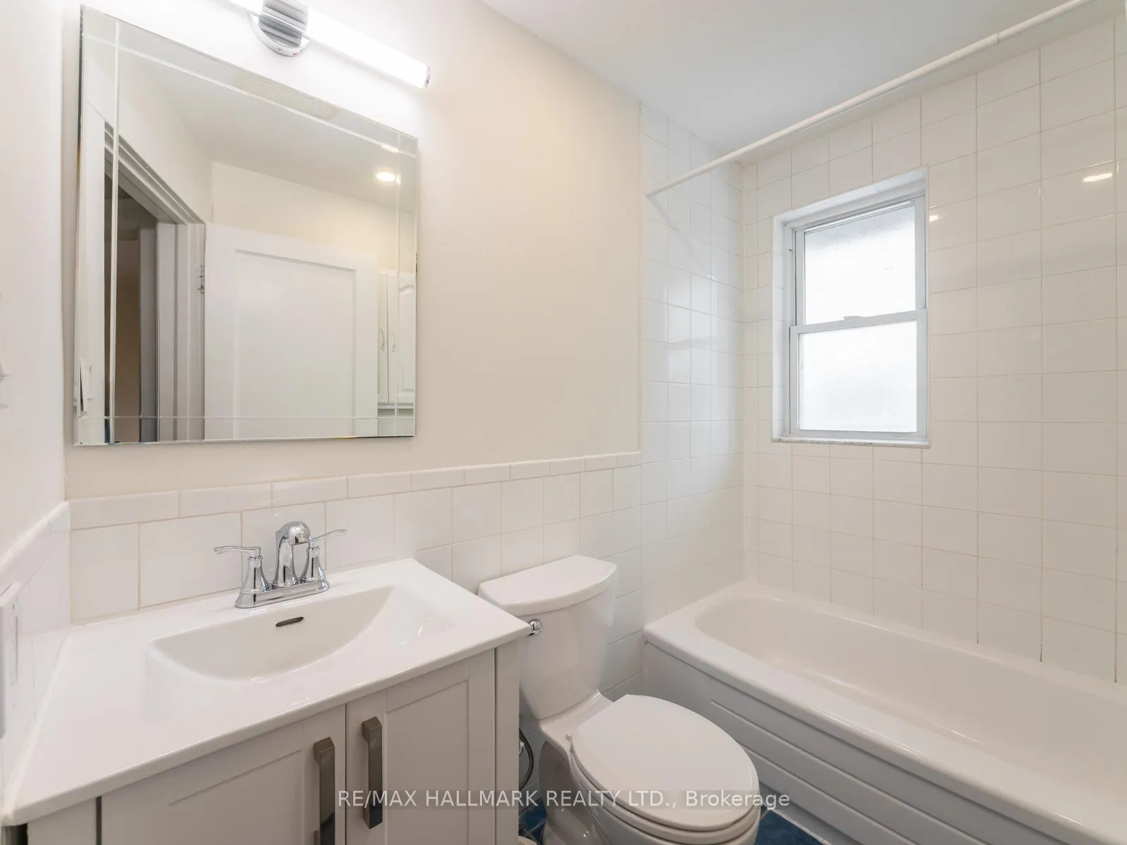 Photo 15 of 42 Glen Manor Drive, Toronto, The Beaches — HOMEH