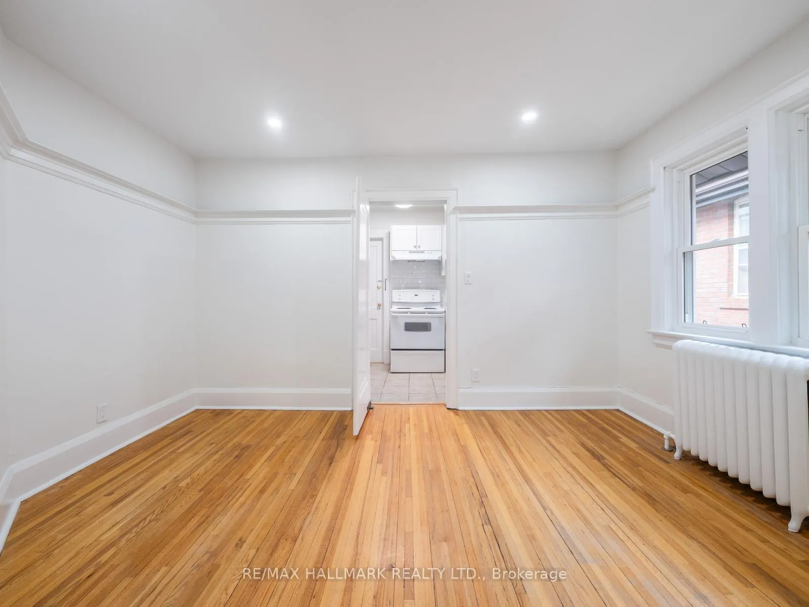Photo 24 of 42 Glen Manor Drive, Toronto, The Beaches — HOMEH