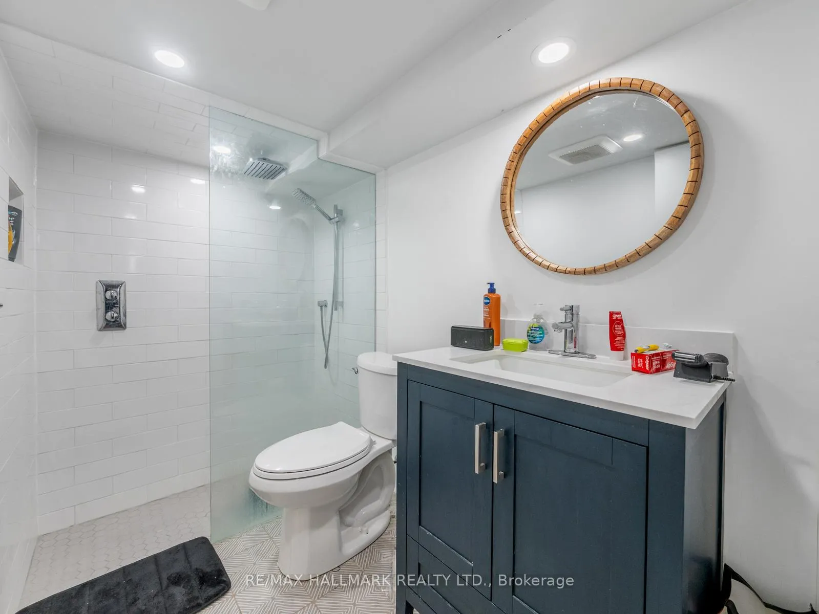Photo 35 of 42 Glen Manor Drive, Toronto, The Beaches — HOMEH