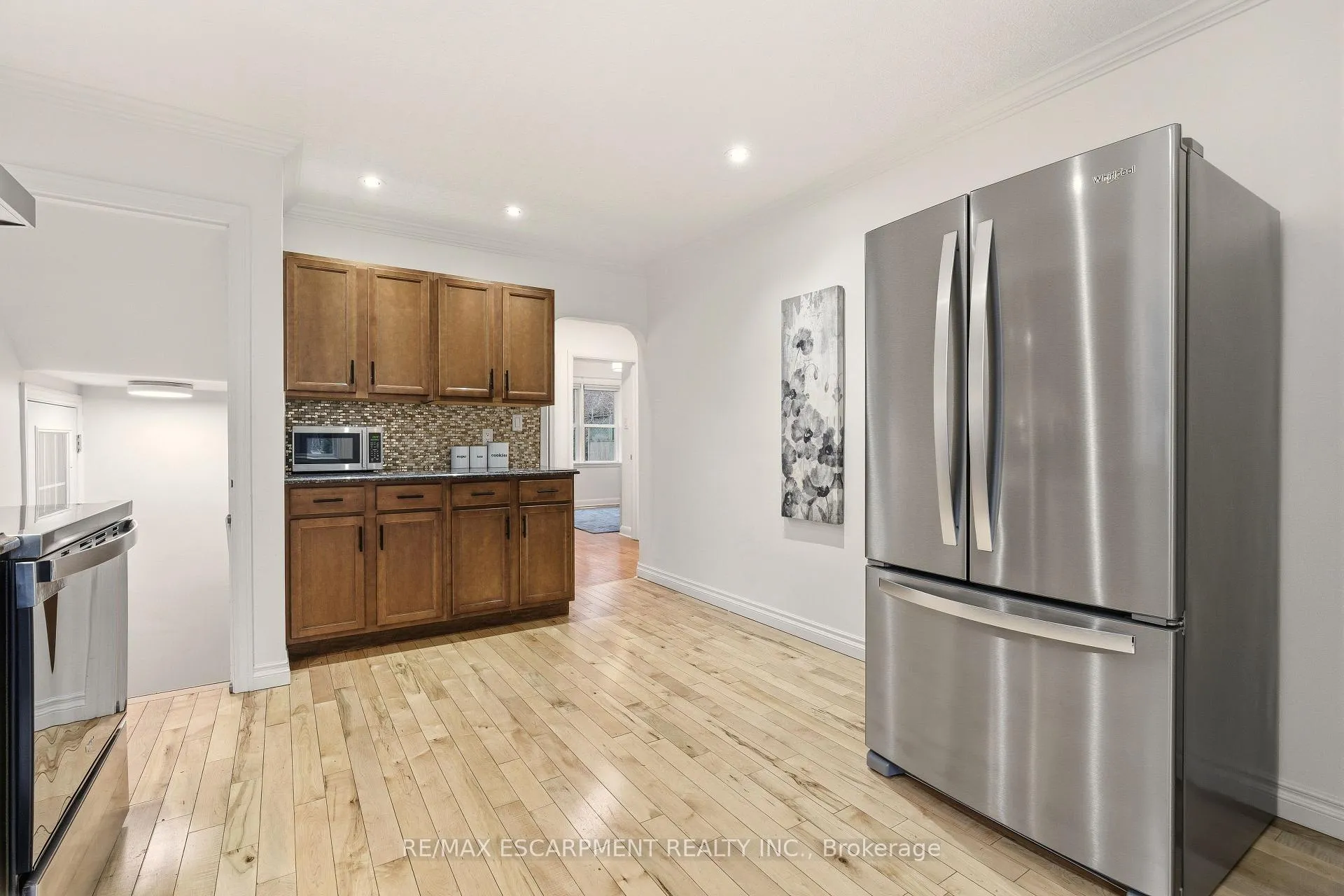 Photo 9 of 411 Pepper Drive, Burlington, Brant — HOMEH
