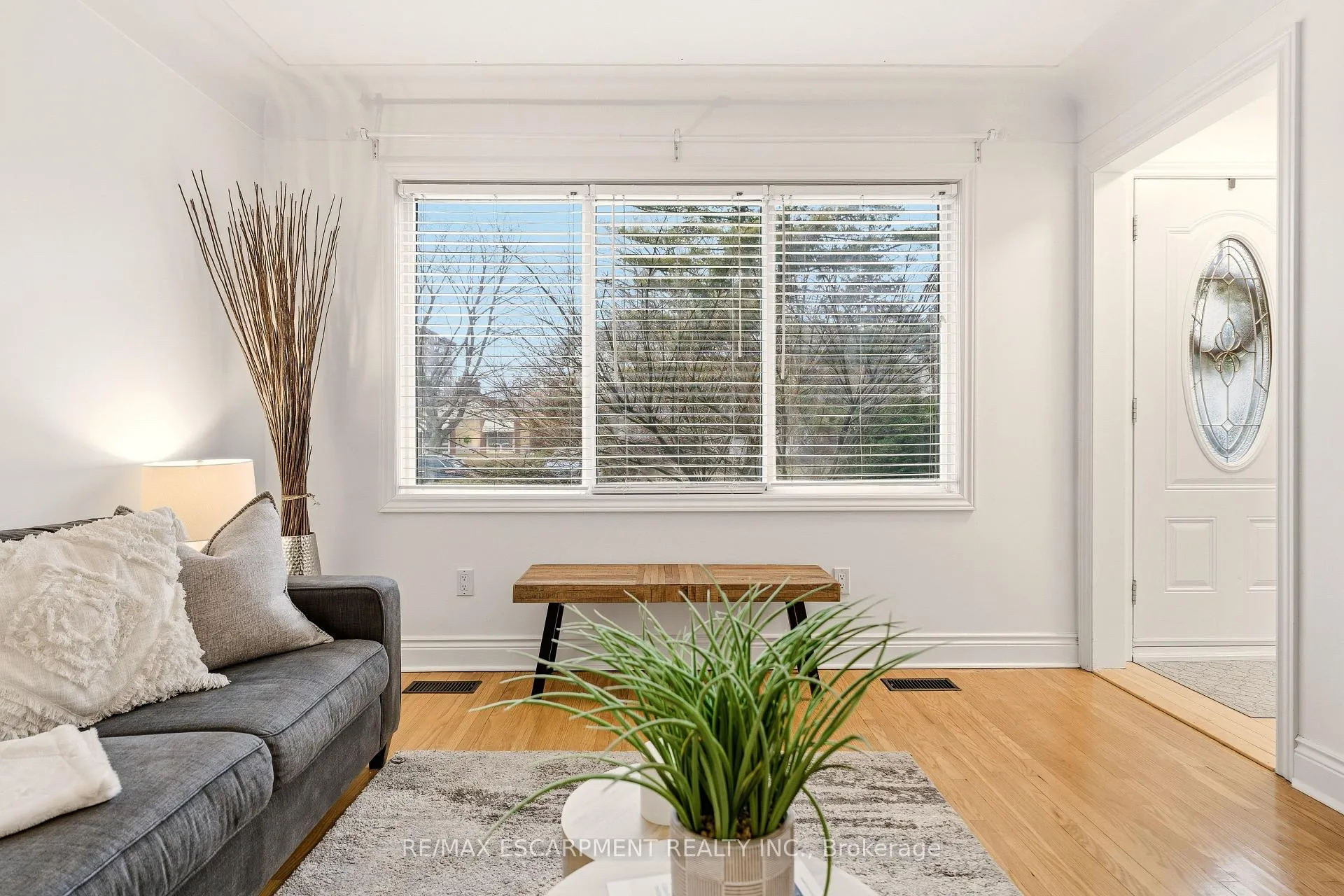 Photo 12 of 411 Pepper Drive, Burlington, Brant — HOMEH