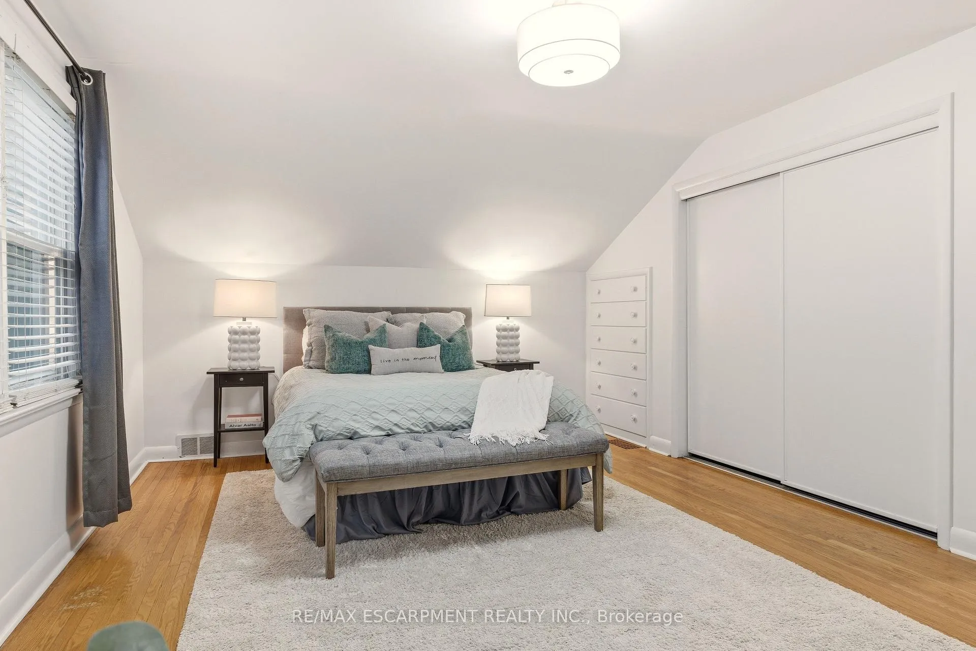 Photo 23 of 411 Pepper Drive, Burlington, Brant — HOMEH