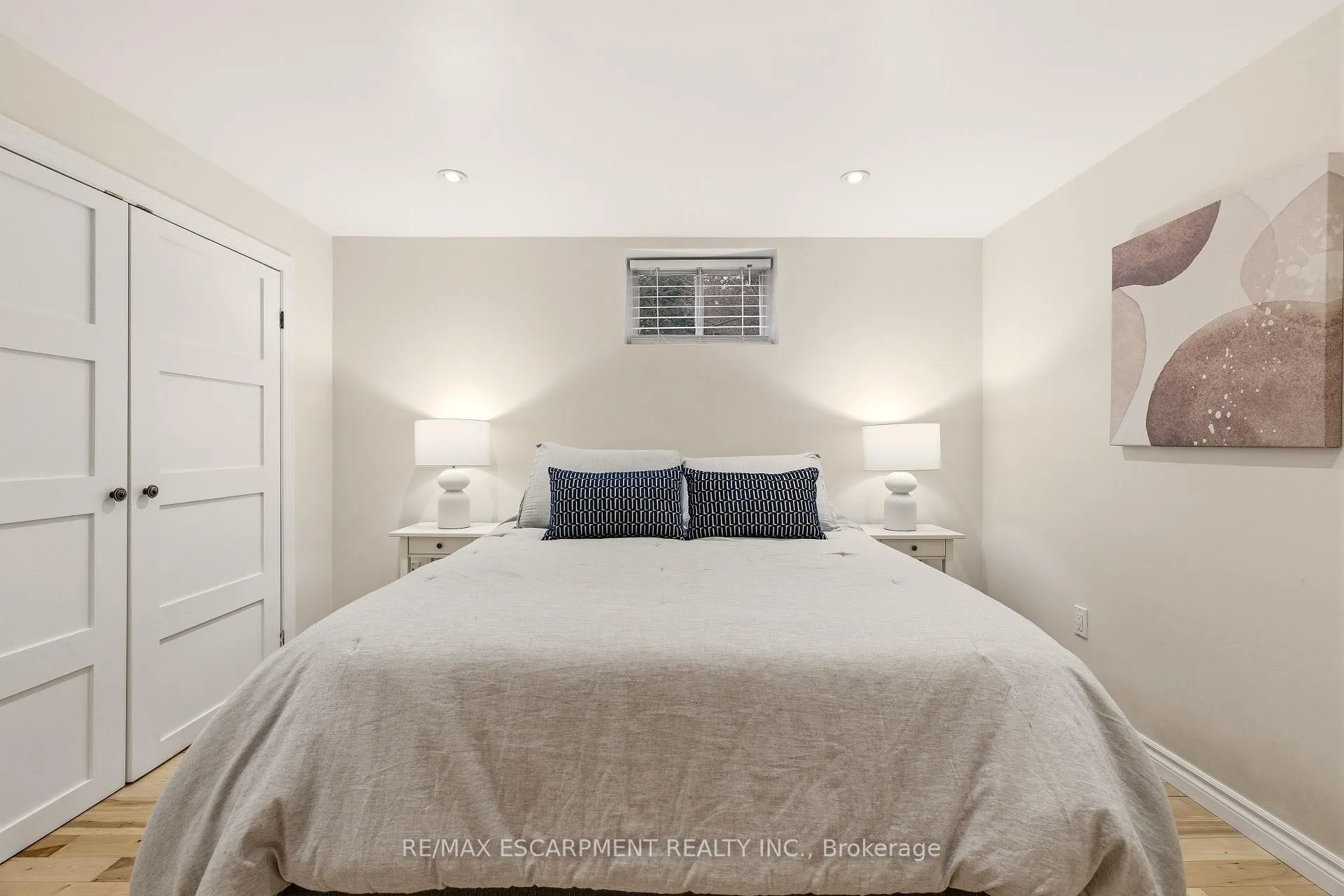 Photo 37 of 411 Pepper Drive, Burlington, Brant — HOMEH