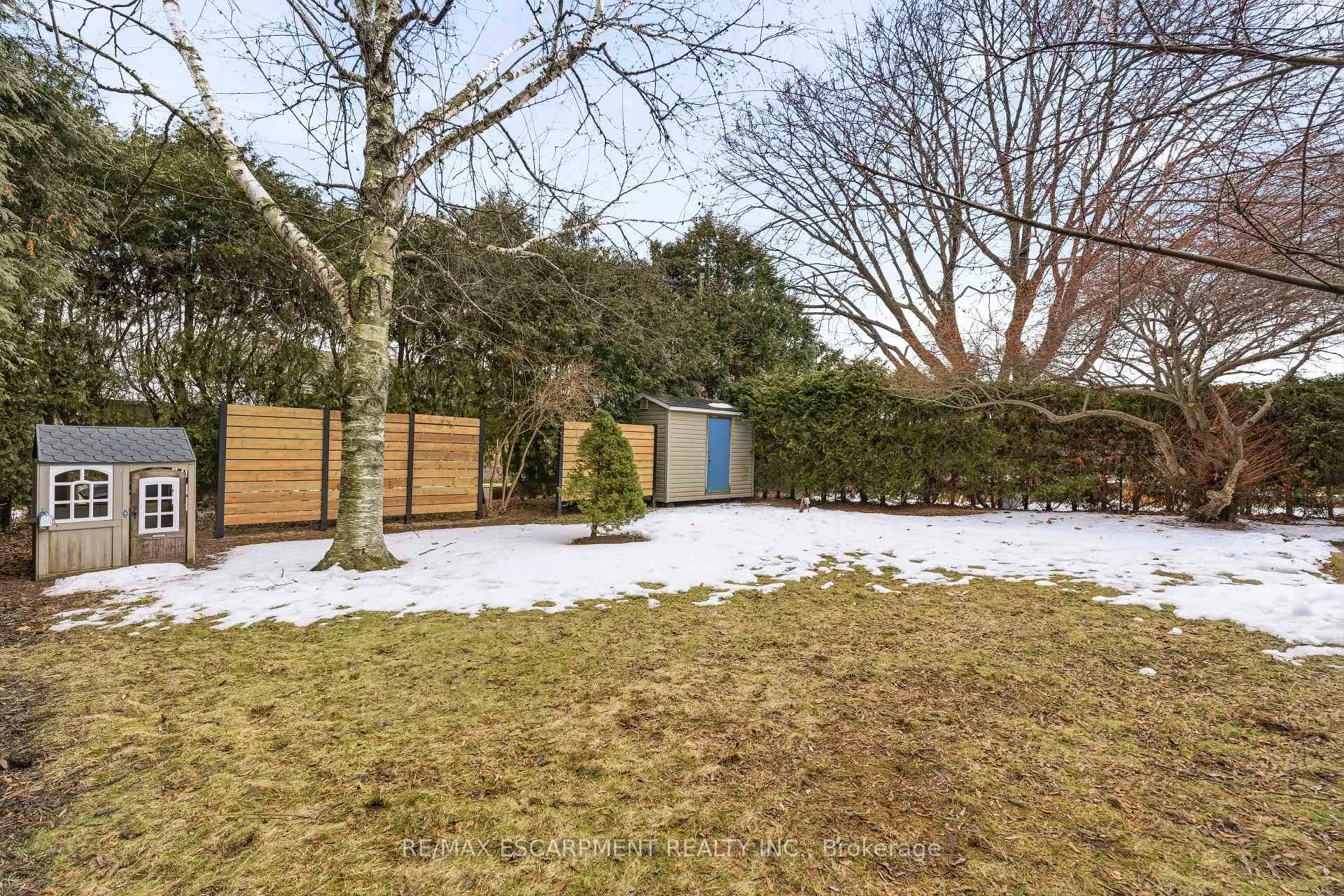 Photo 45 of 411 Pepper Drive, Burlington, Brant — HOMEH