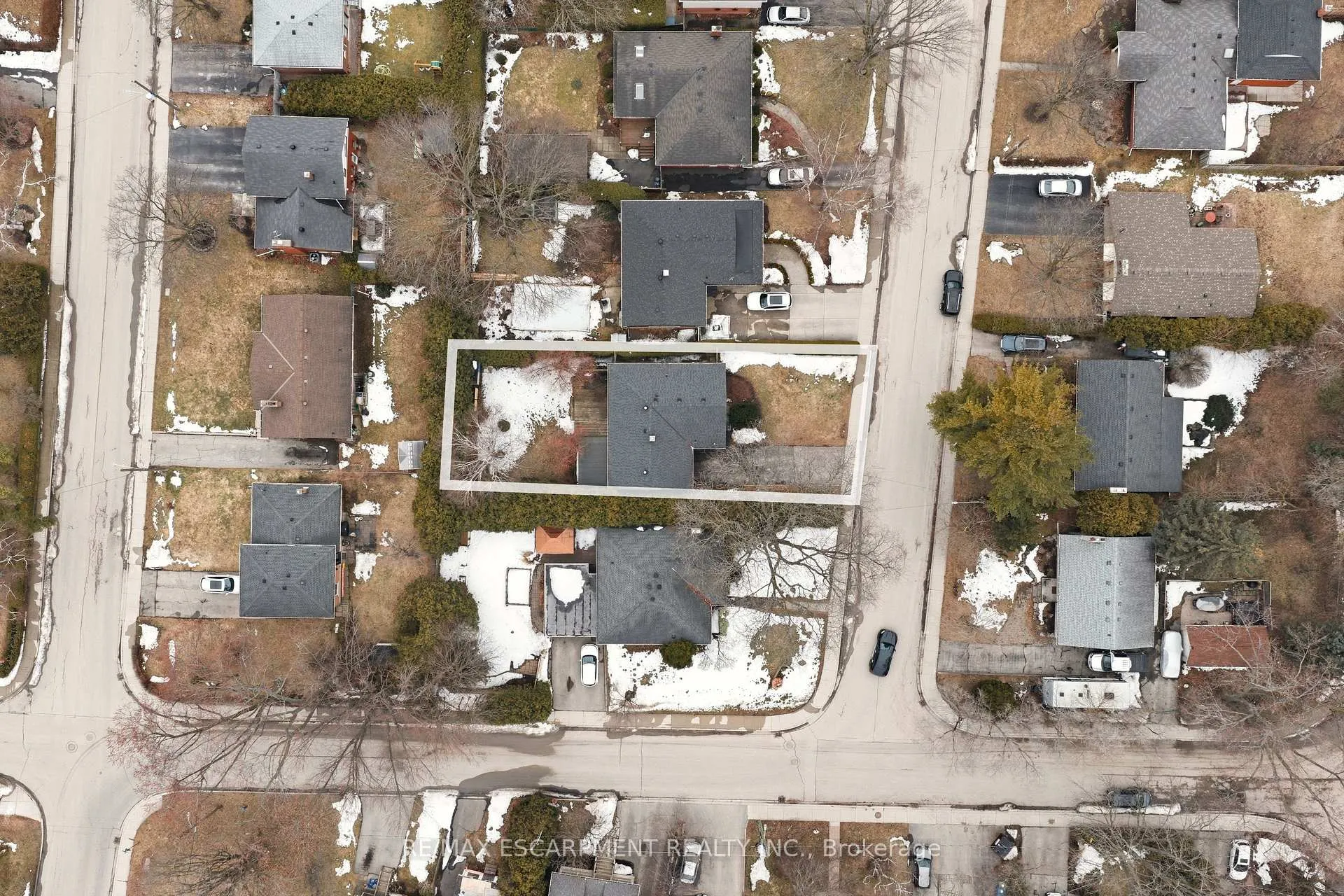 Photo 49 of 411 Pepper Drive, Burlington, Brant — HOMEH