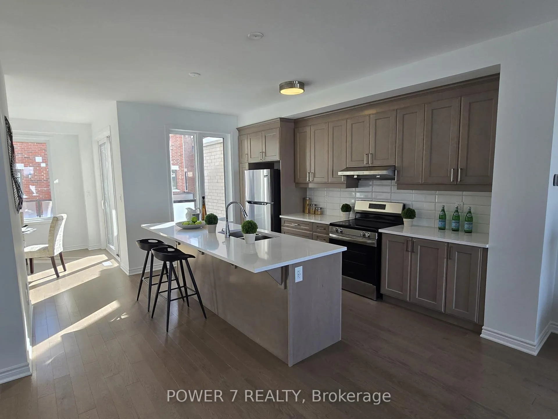 Photo 6 of 385 Stony Hill Boulevard, Markham, Rural Markham — HOMEH