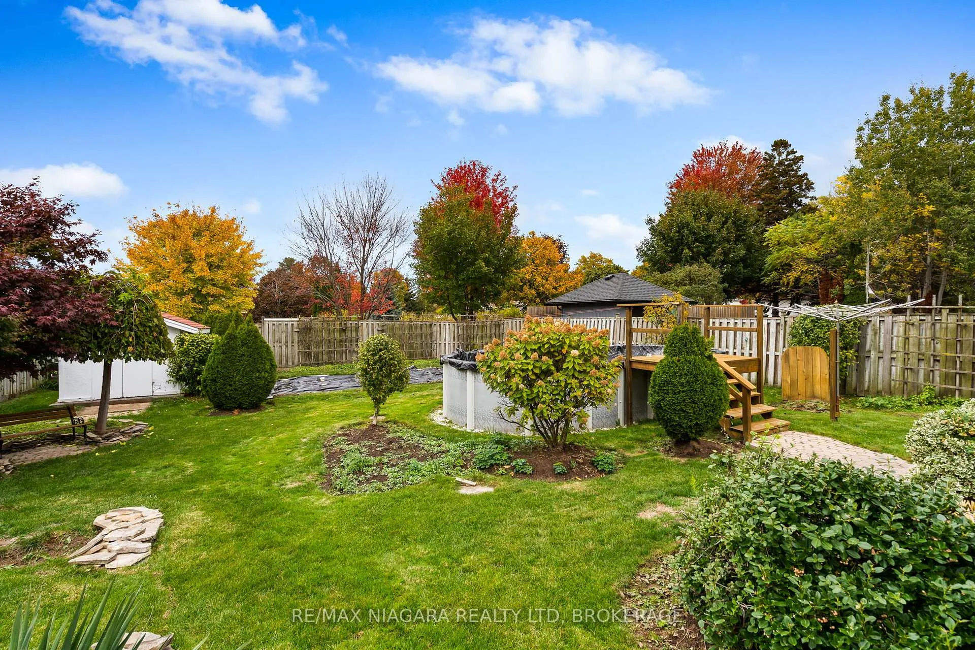 Photo 19 of 7653 Wayne Street, Niagara Falls, Ascot — HOMEH