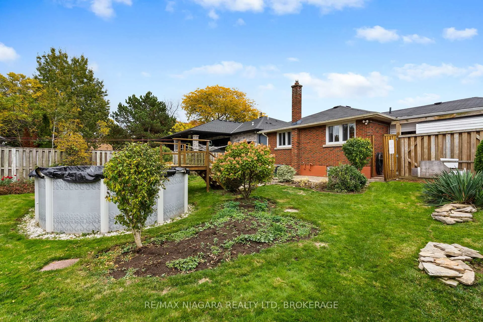 Photo 20 of 7653 Wayne Street, Niagara Falls, Ascot — HOMEH
