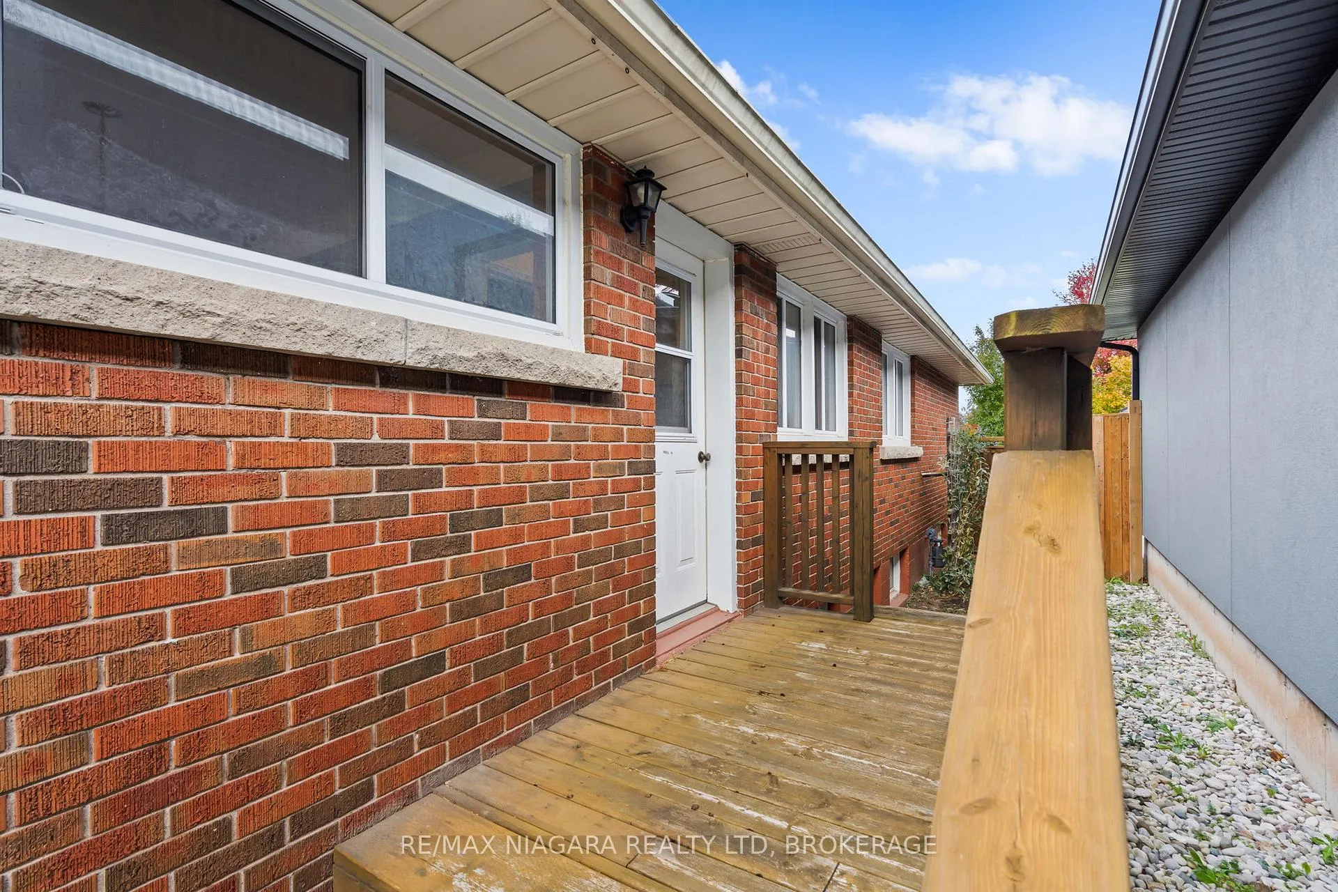 Photo 23 of 7653 Wayne Street, Niagara Falls, Ascot — HOMEH