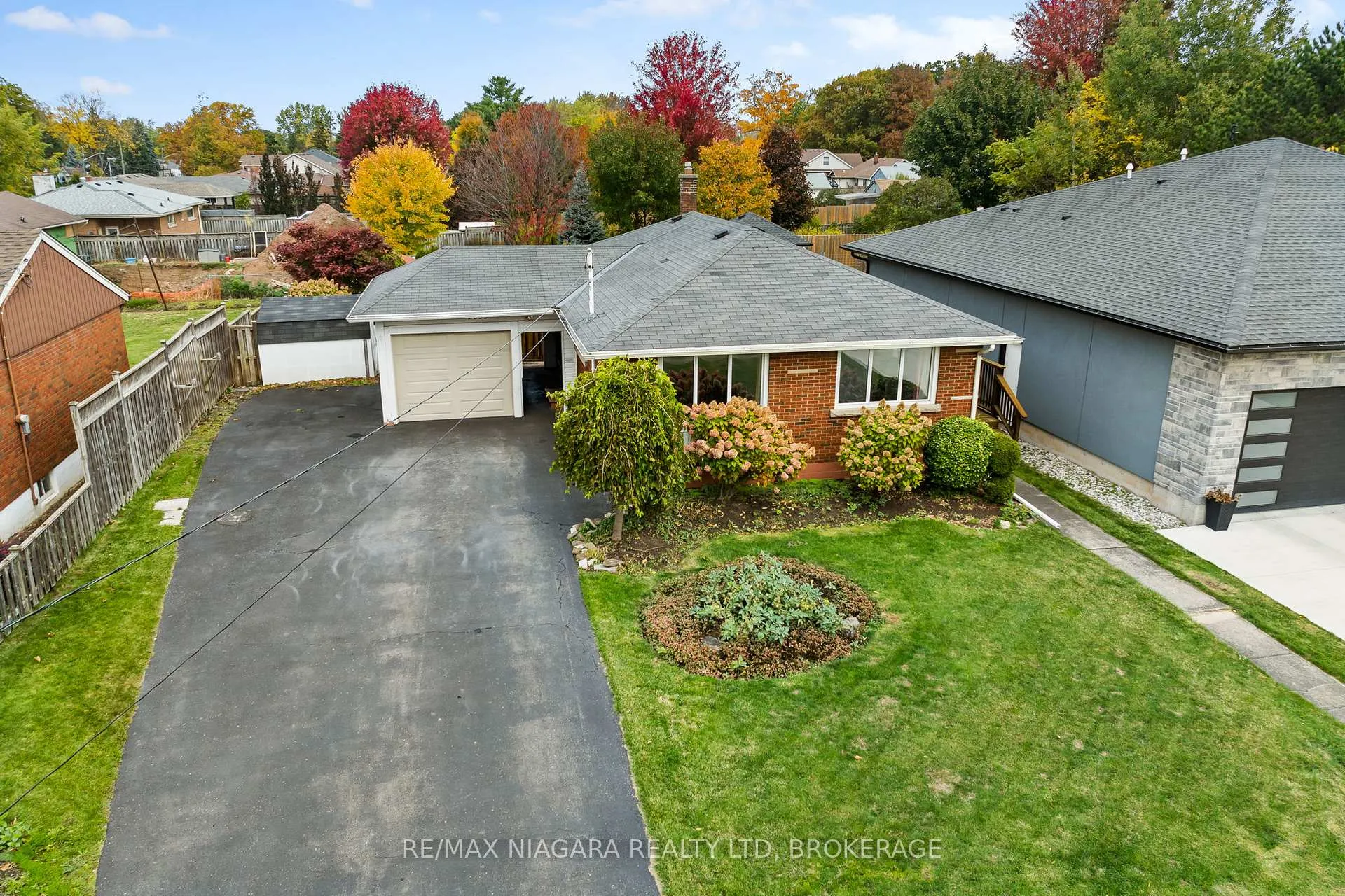 Photo 30 of 7653 Wayne Street, Niagara Falls, Ascot — HOMEH