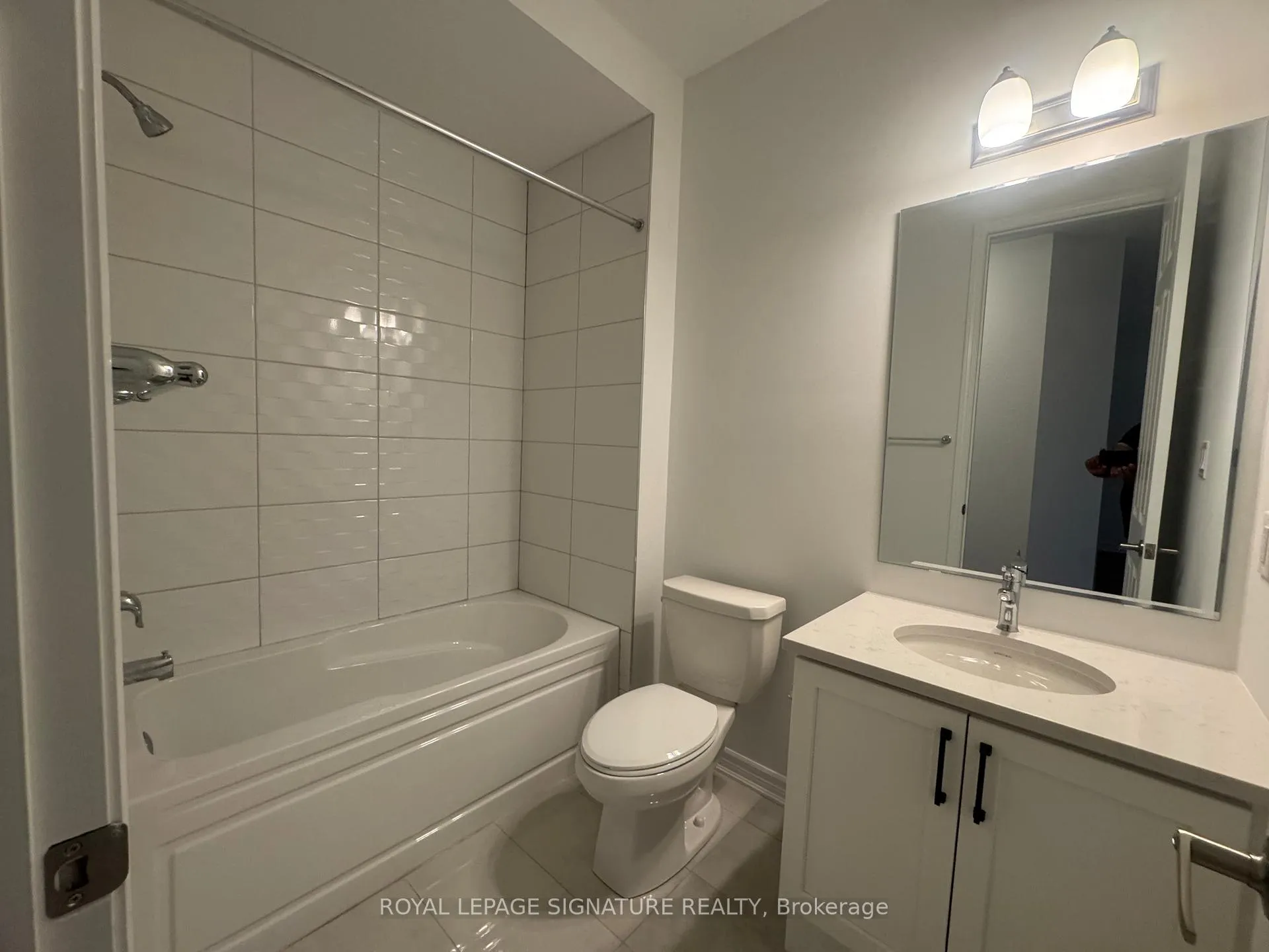 Photo 22 of Unit 8, 1257 Ferguson Drive, Milton, Bowes — HOMEH