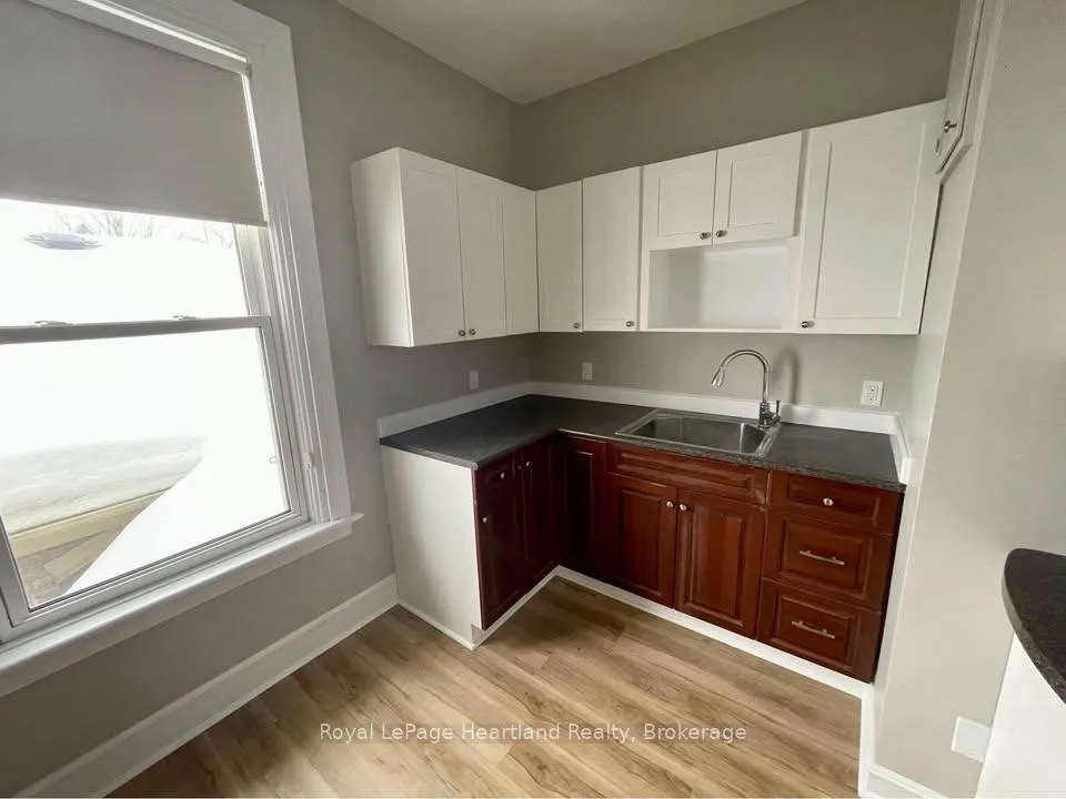 Photo 5 of 38 Ontario Street, Central Huron, Clinton — HOMEH