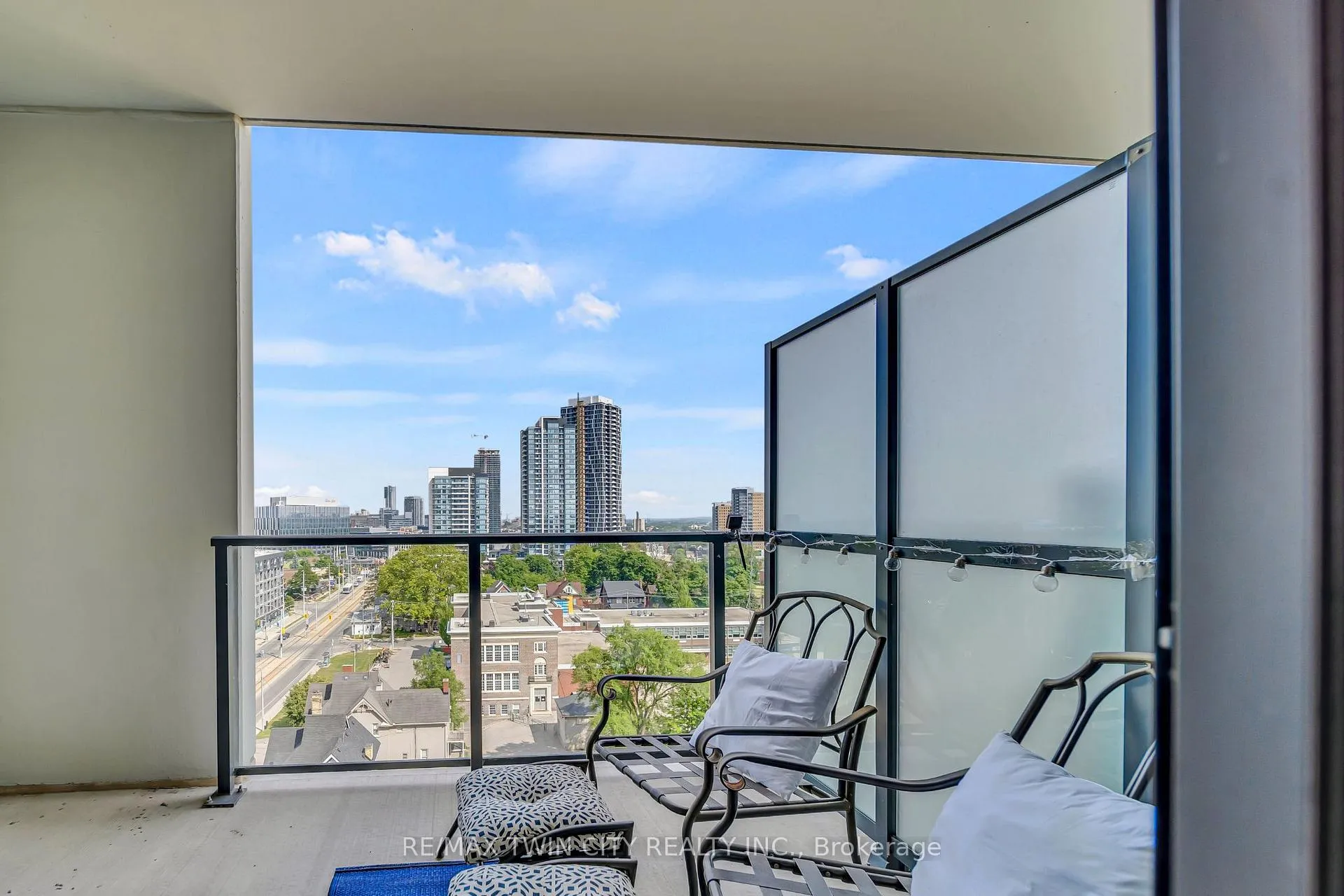 Photo 24 of Unit 906, 741 King Street W, Kitchener — HOMEH