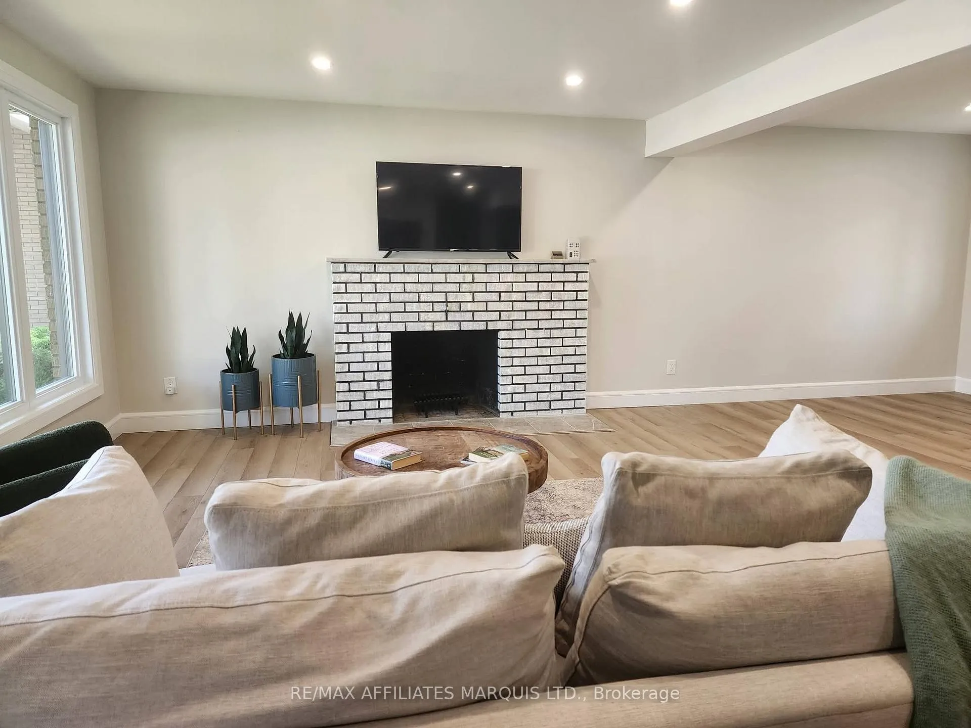 Photo 10 of 1409 Leonard Avenue, Cornwall — HOMEH